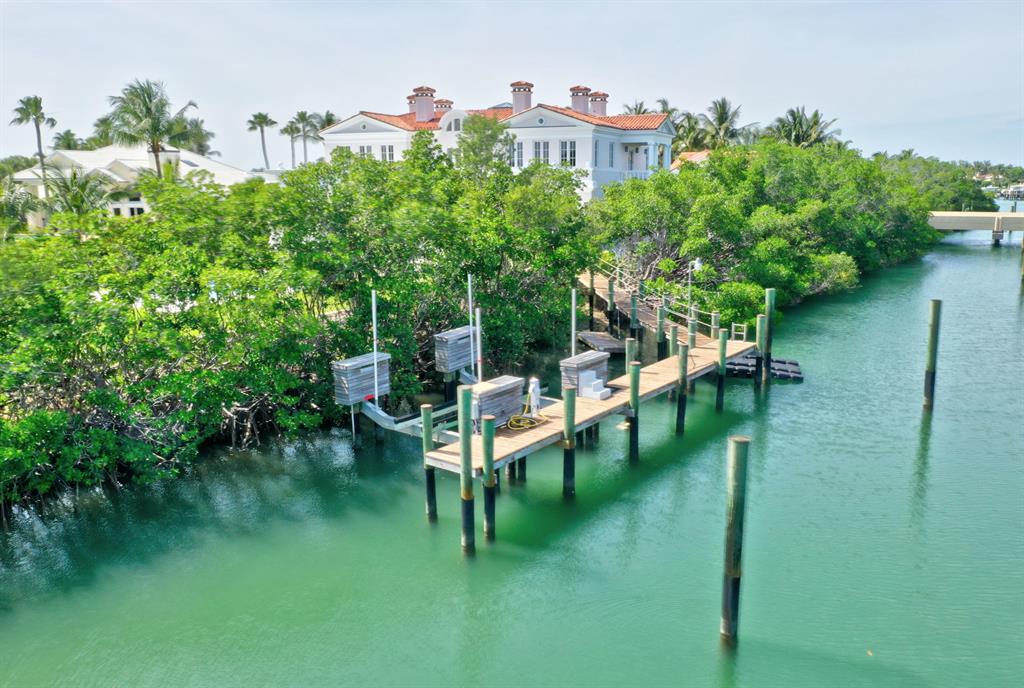 SAILFISH POINT - Residential