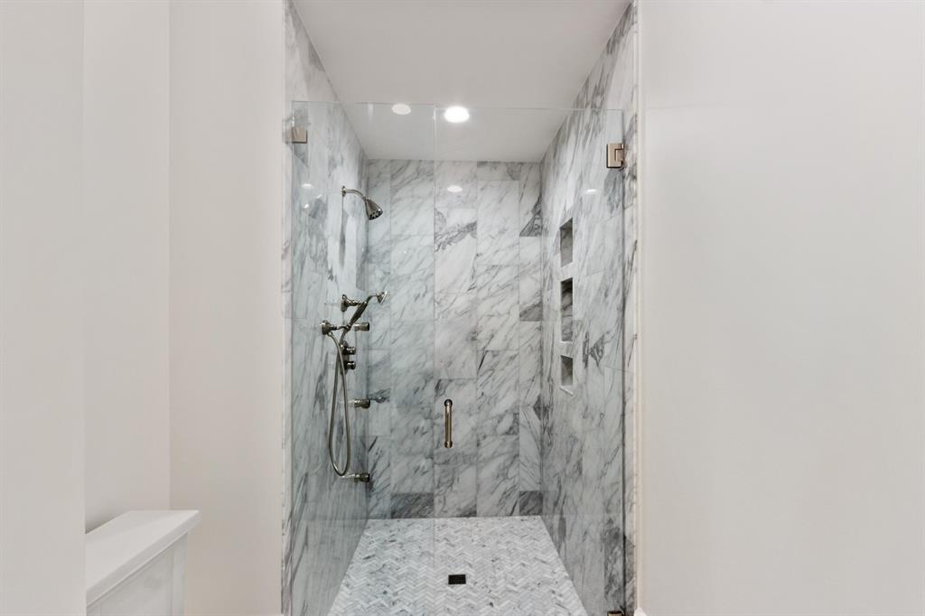 SAILFISH POINT - Residential