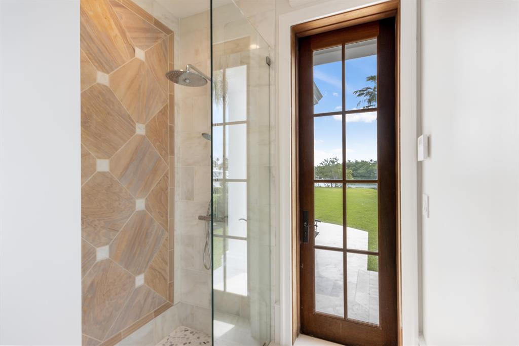SAILFISH POINT - Residential