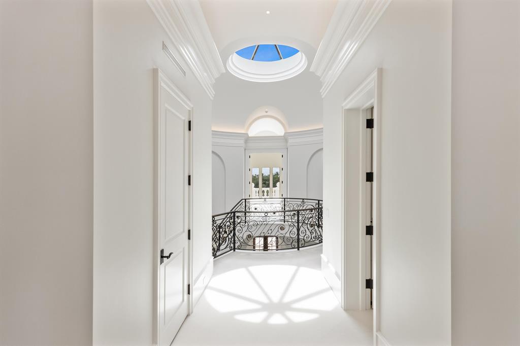 SAILFISH POINT - Residential