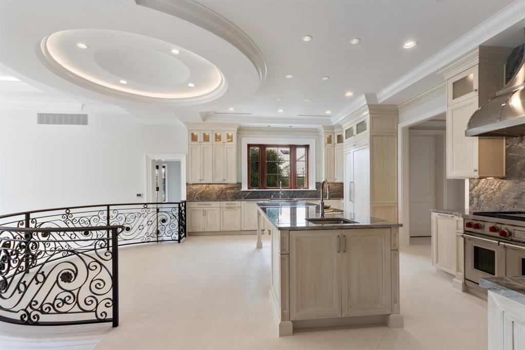 SAILFISH POINT - Residential