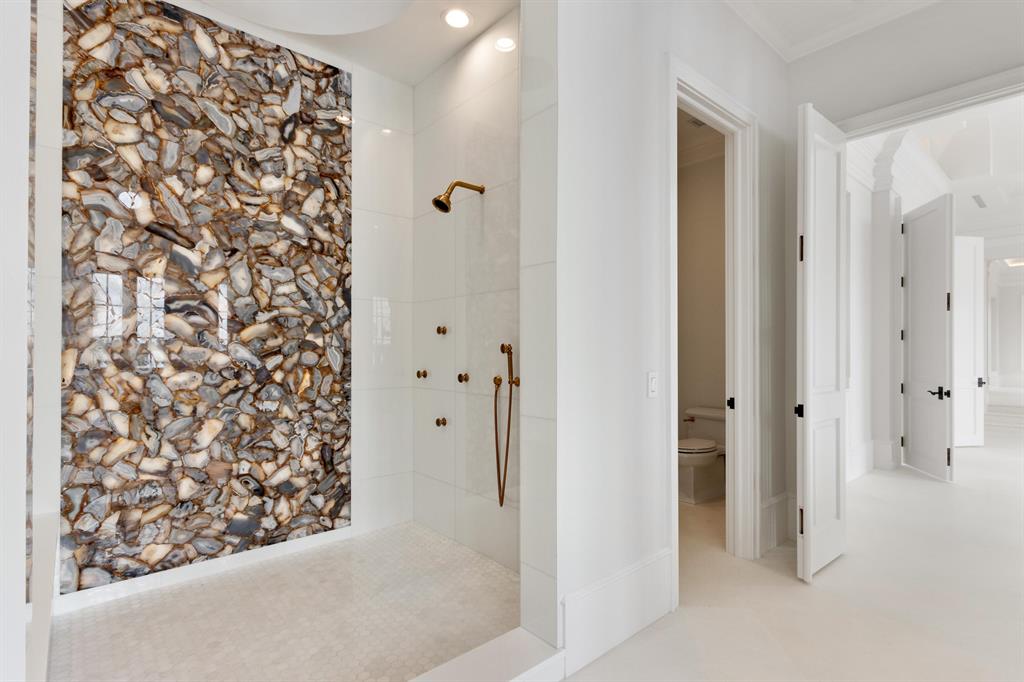 SAILFISH POINT - Residential