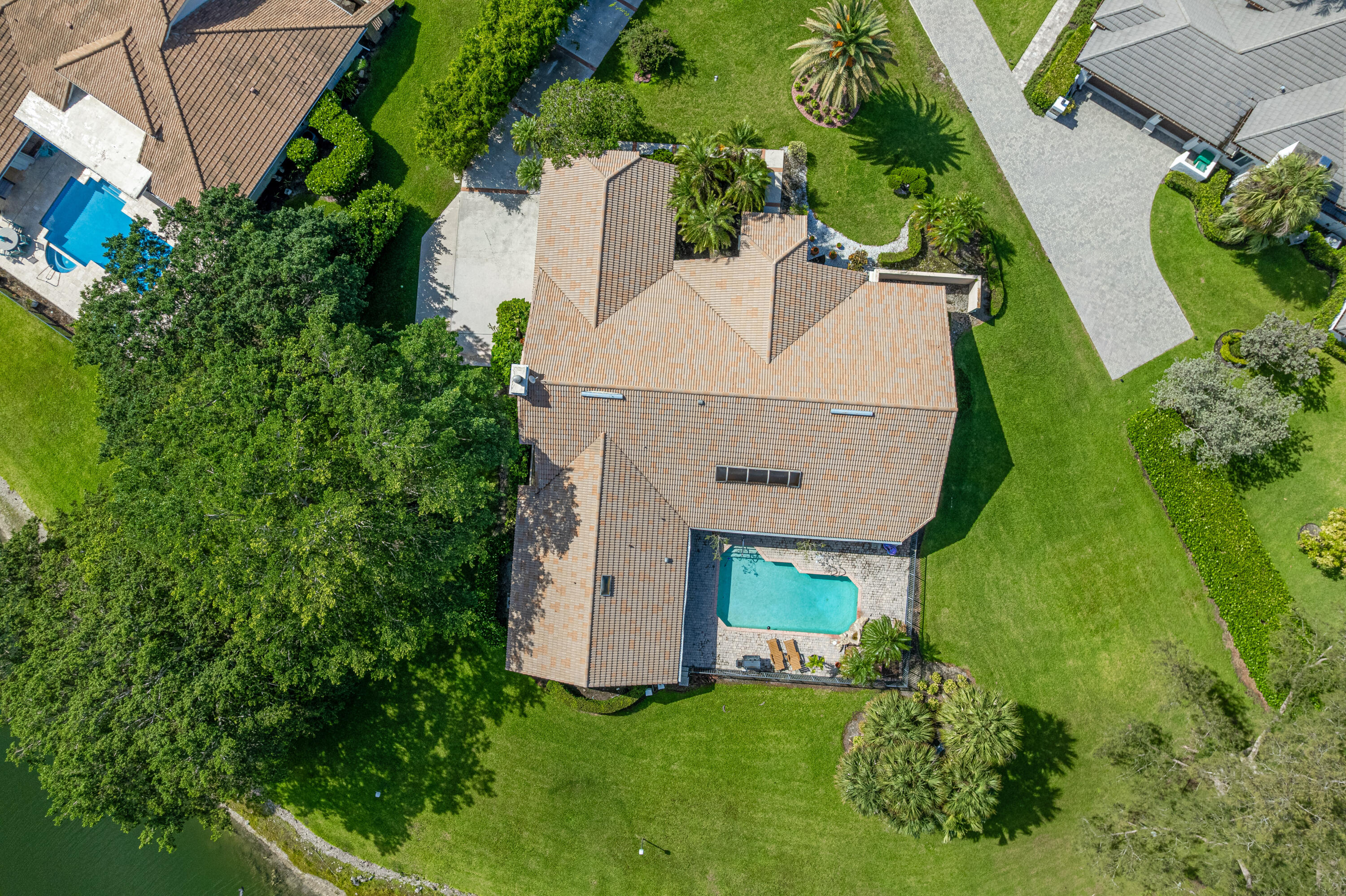 PARKLAND LAKES - Residential