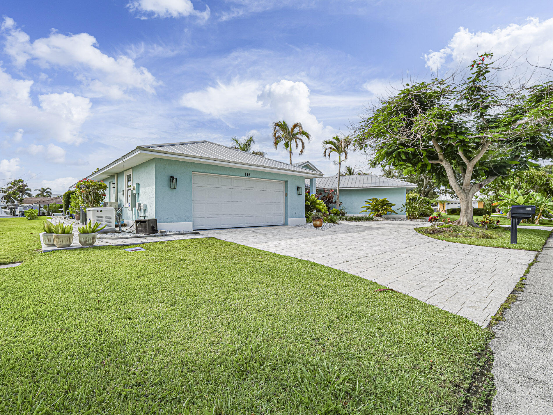QUEEN'S COVE UNIT 2 - Residential