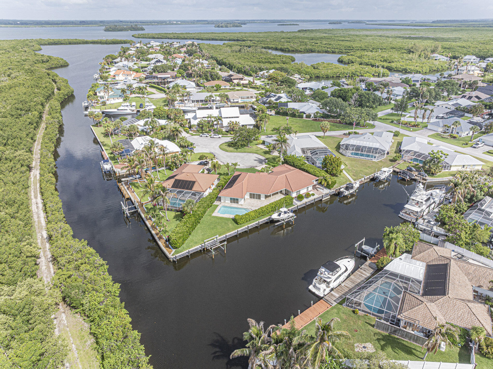 QUEEN'S COVE UNIT 2 - Residential