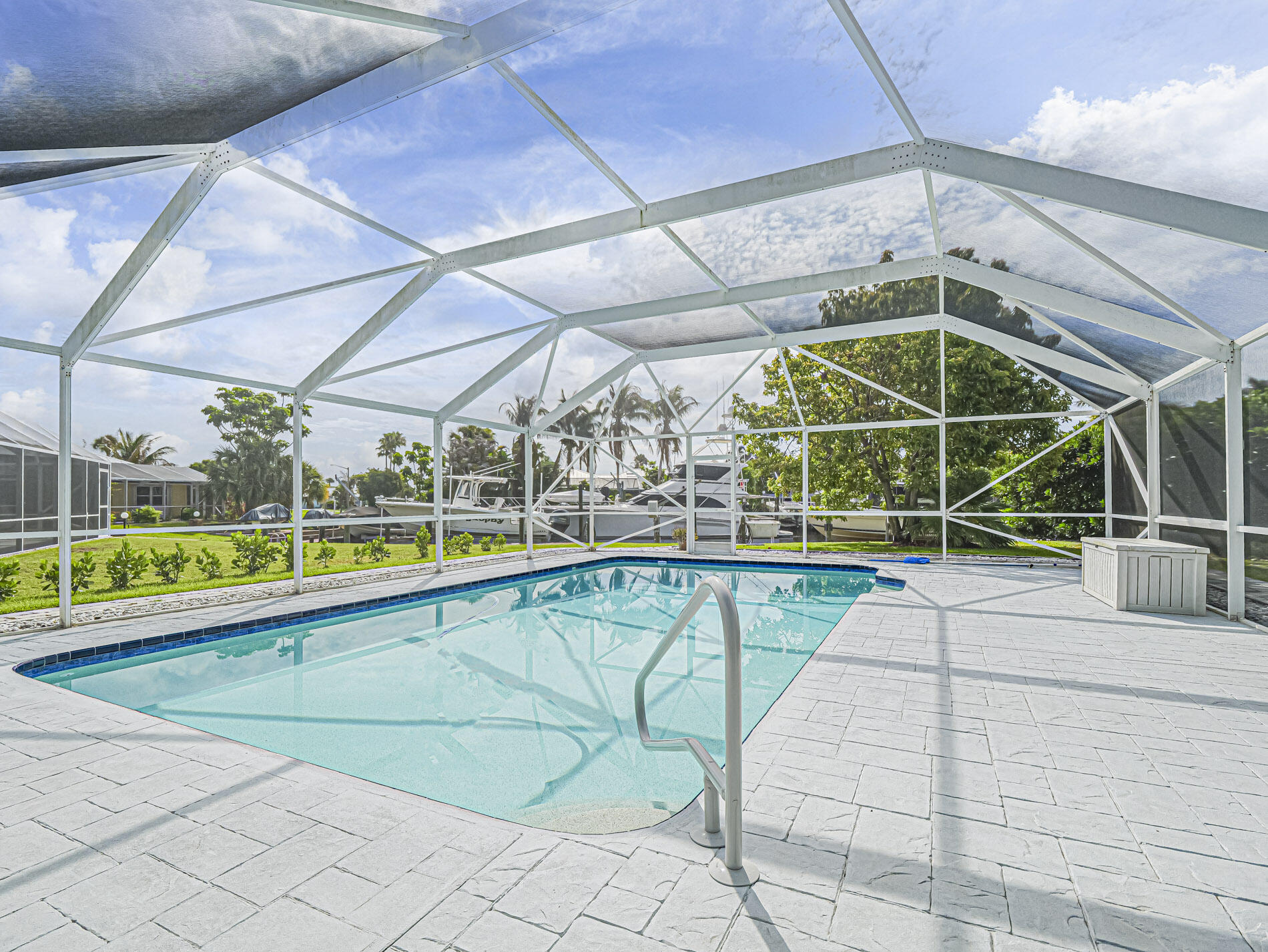 QUEEN'S COVE UNIT 2 - Residential