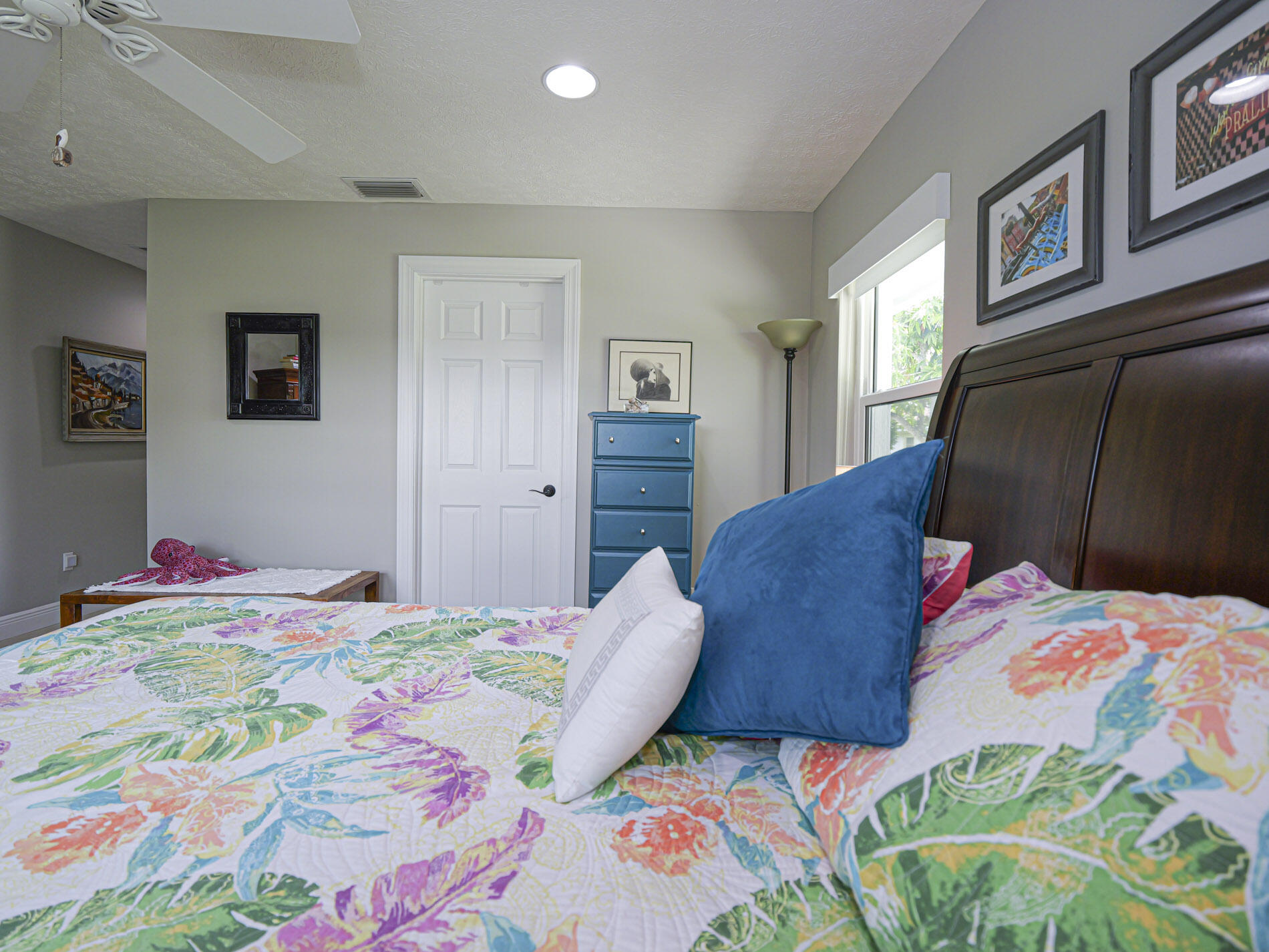 QUEEN'S COVE UNIT 2 - Residential