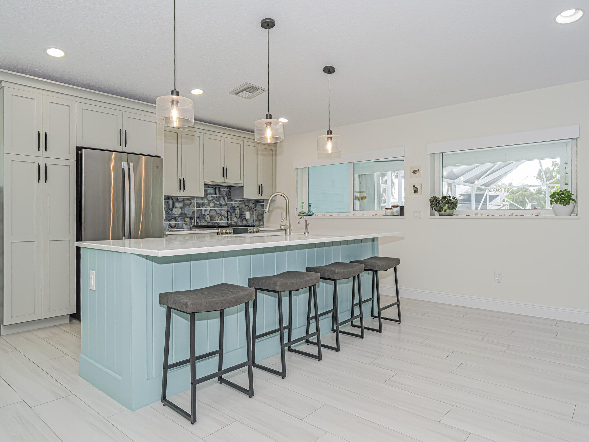 QUEEN'S COVE UNIT 2 - Residential