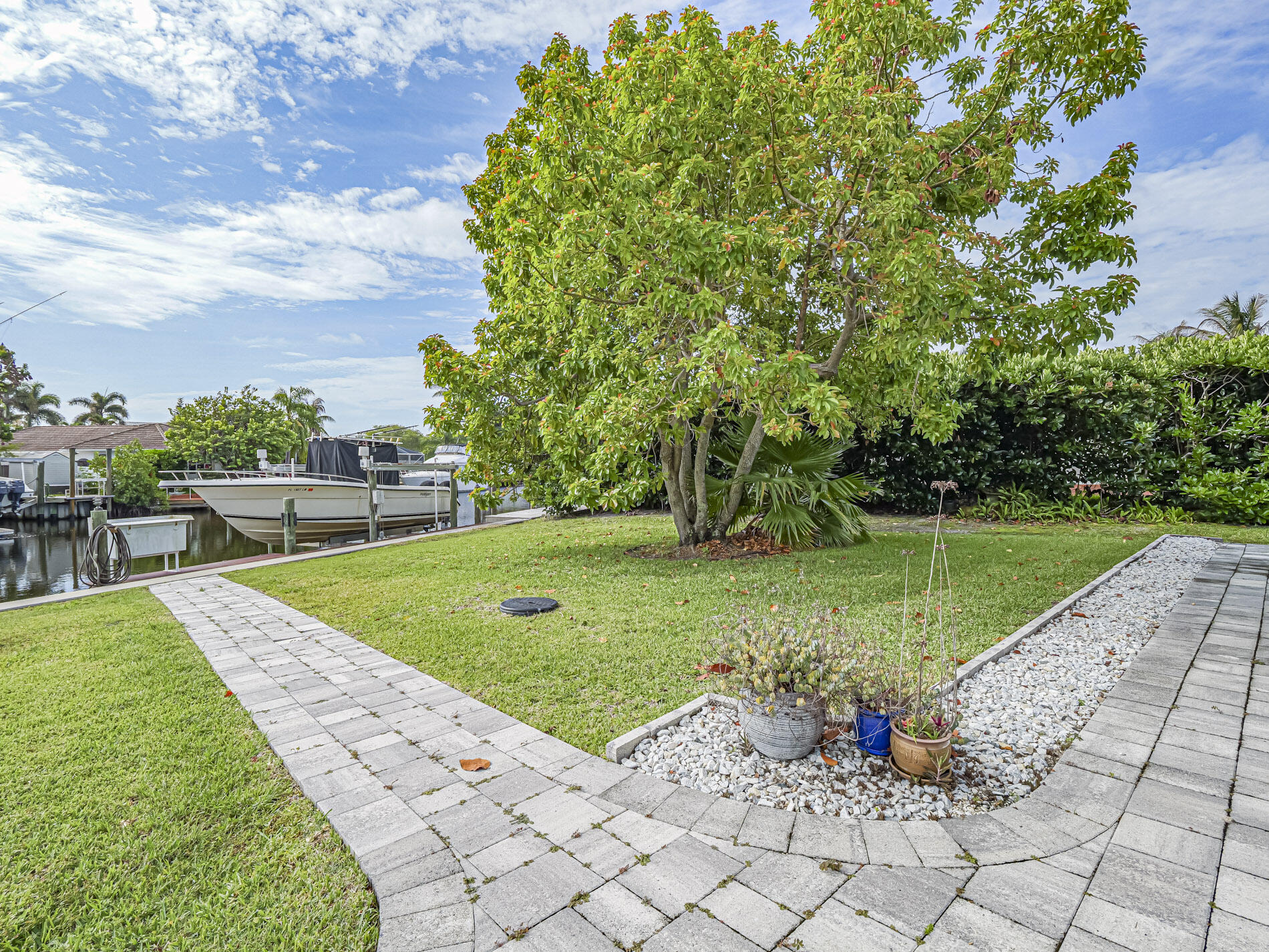 QUEEN'S COVE UNIT 2 - Residential