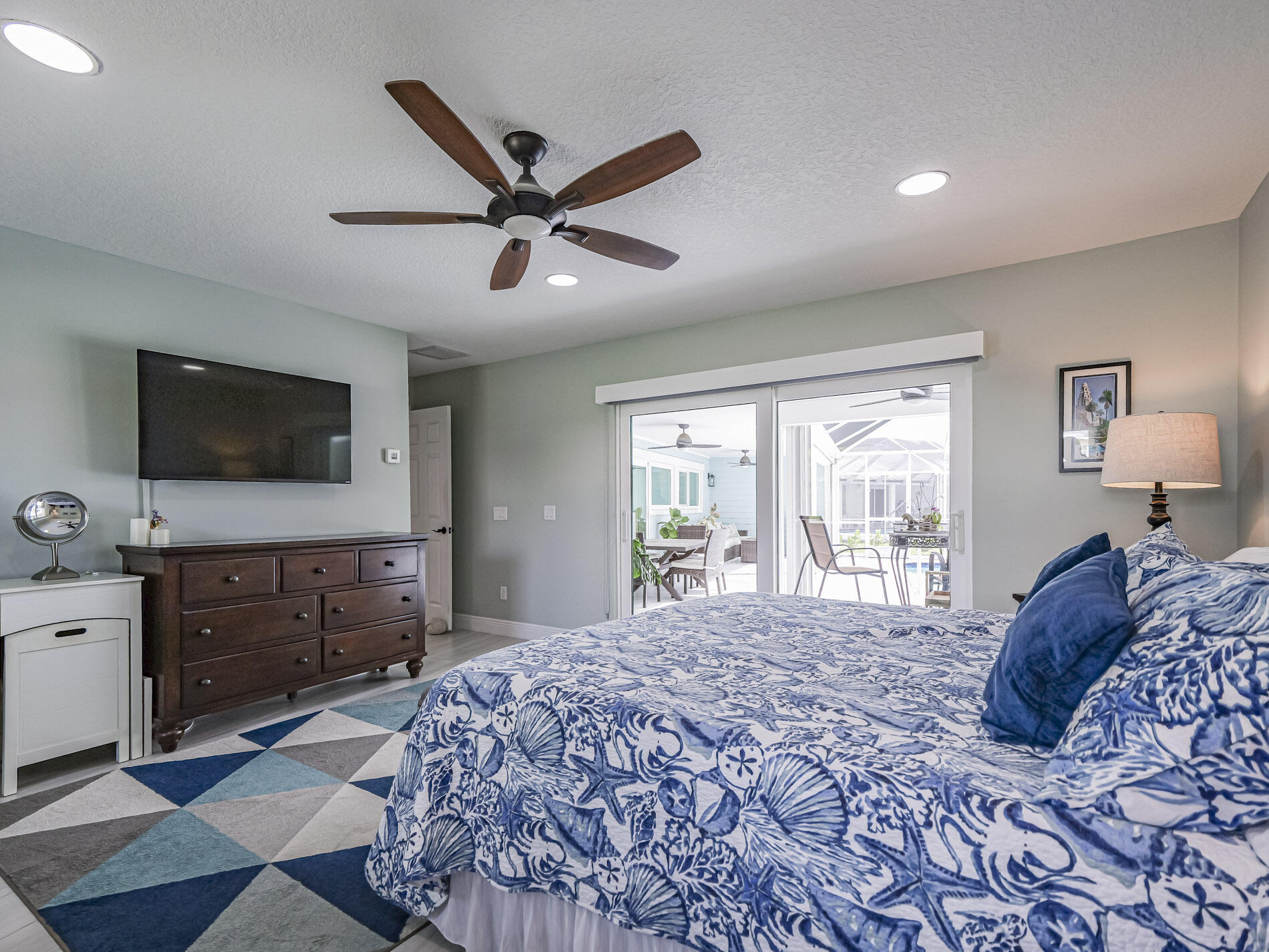 QUEEN'S COVE UNIT 2 - Residential