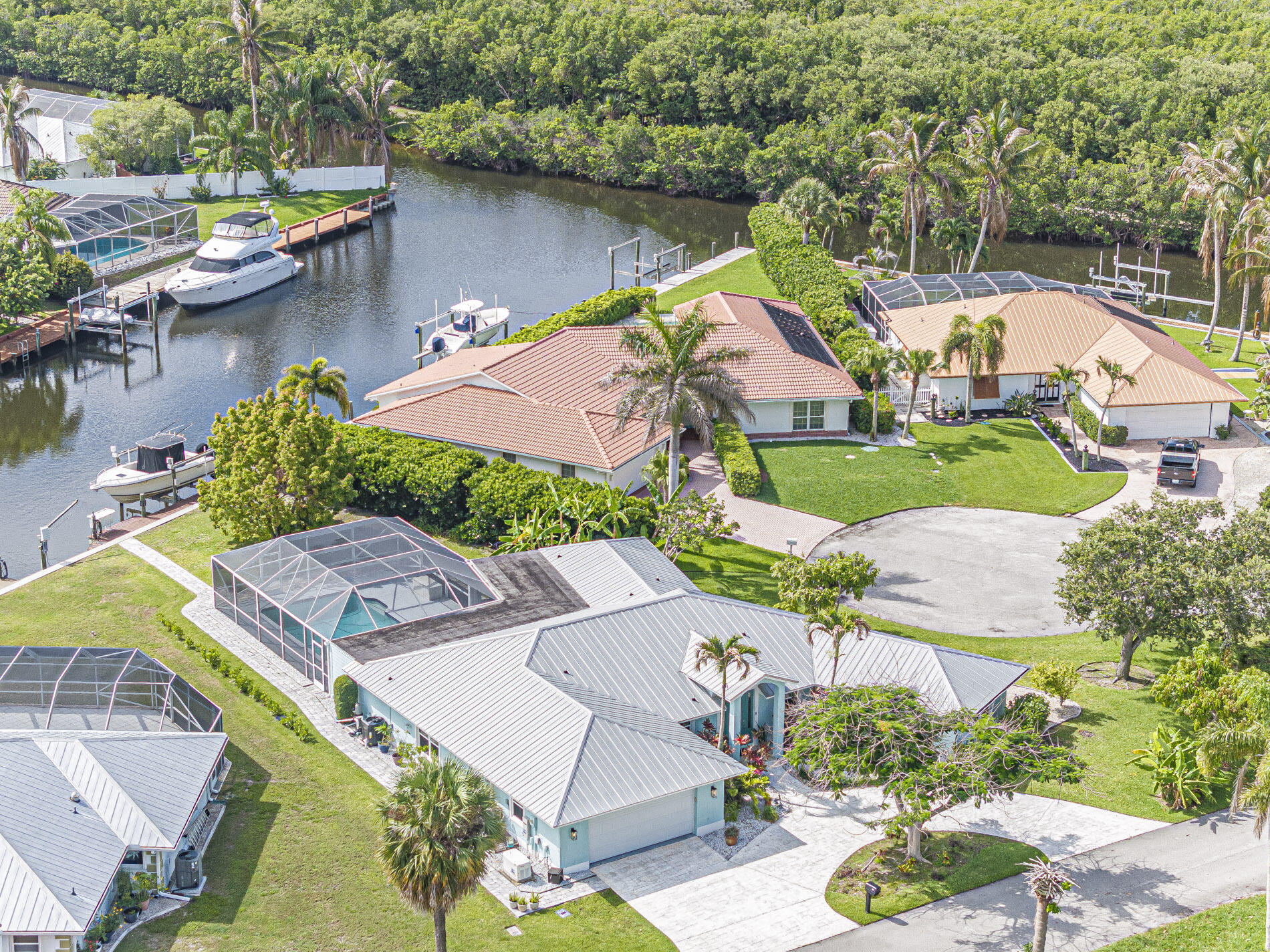 QUEEN'S COVE UNIT 2 - Residential