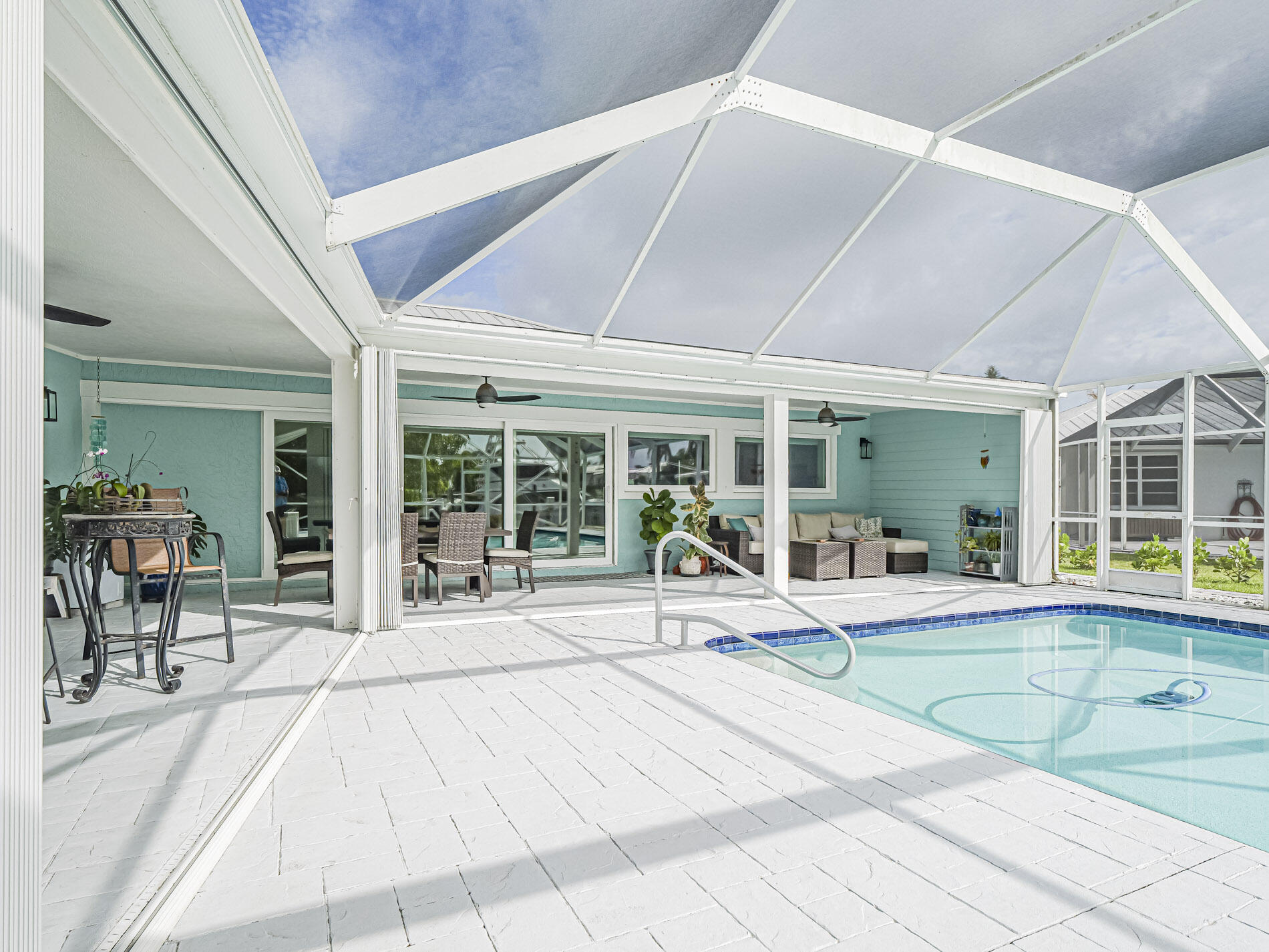 QUEEN'S COVE UNIT 2 - Residential