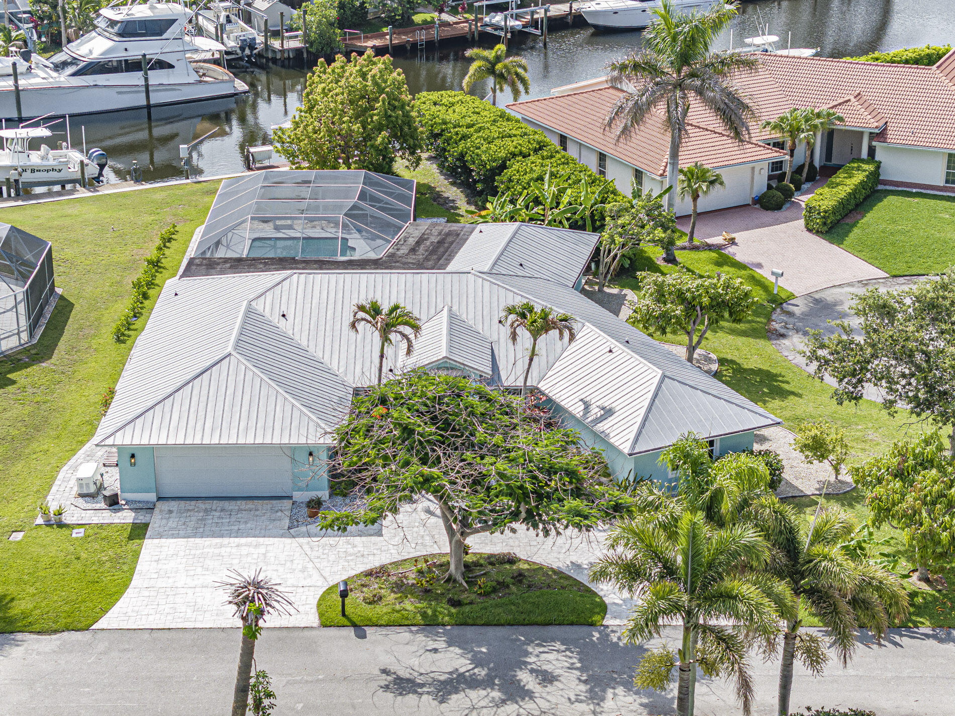 QUEEN'S COVE UNIT 2 - Residential