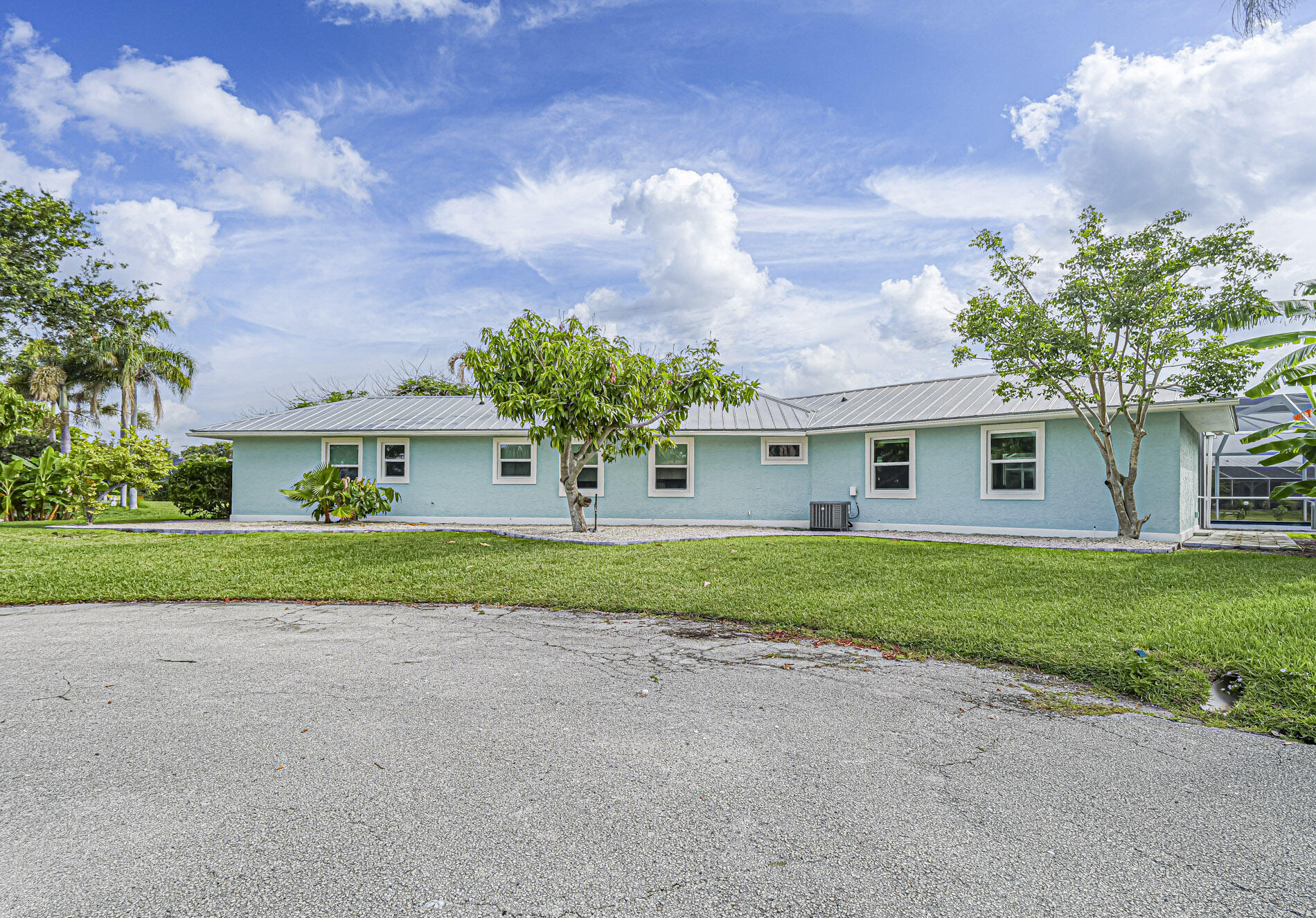 QUEEN'S COVE UNIT 2 - Residential