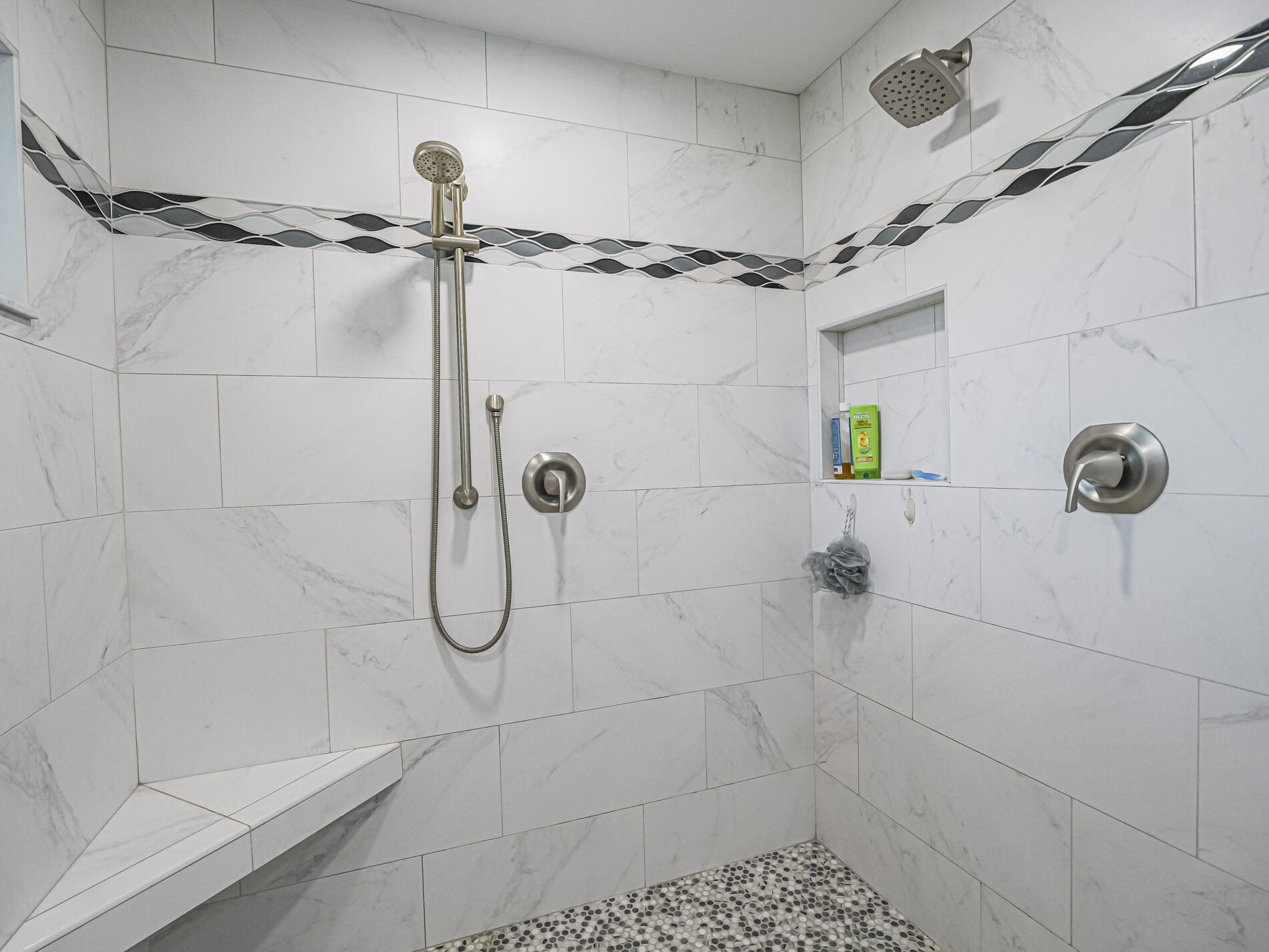 QUEEN'S COVE UNIT 2 - Residential