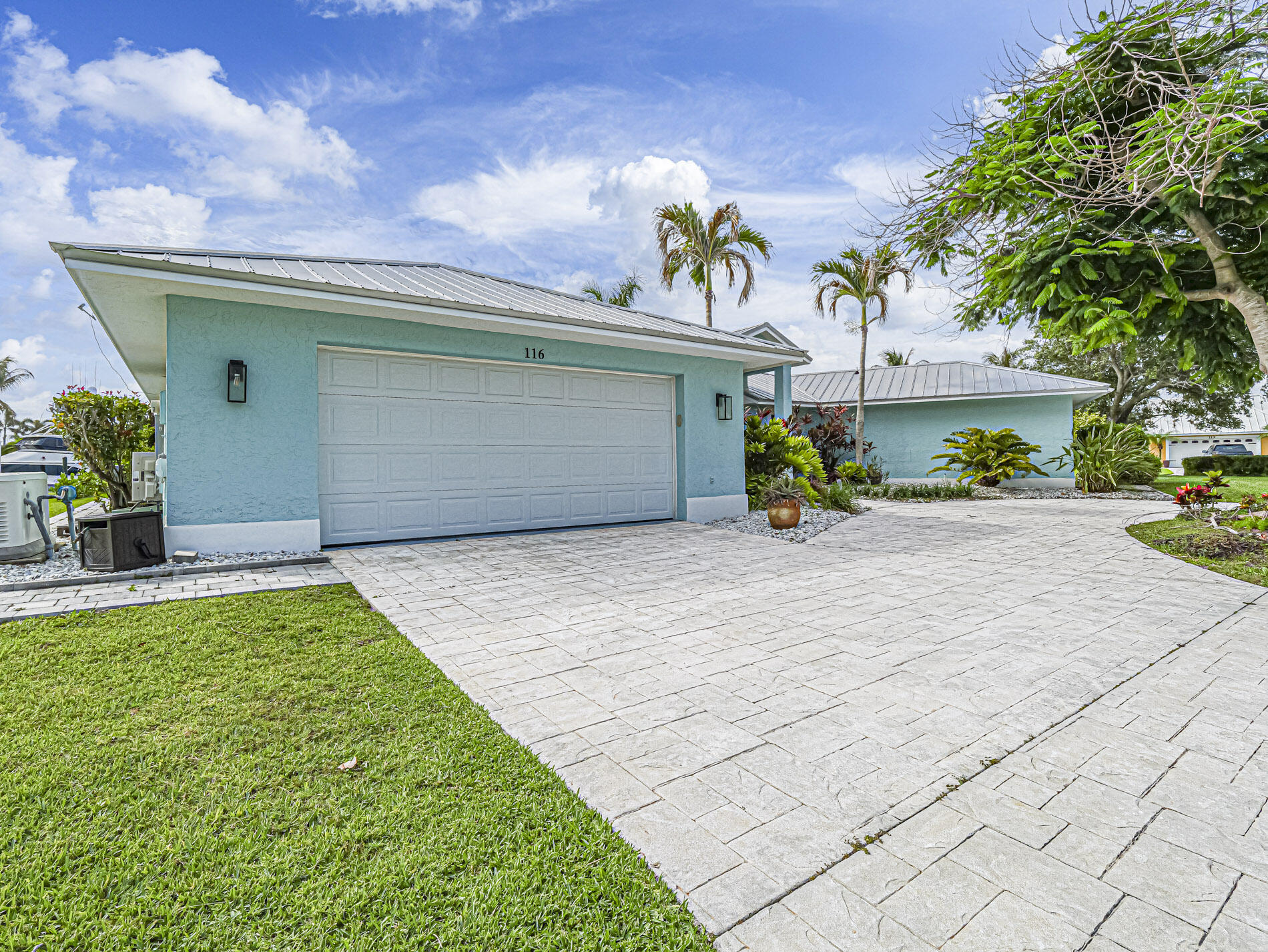 QUEEN'S COVE UNIT 2 - Residential