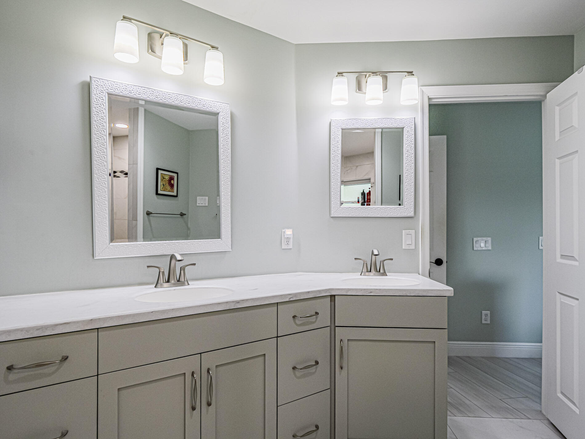 QUEEN'S COVE UNIT 2 - Residential