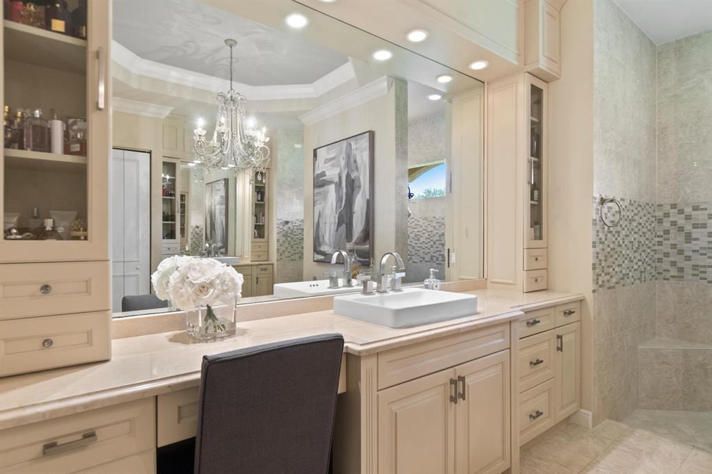 PALM BEACH POINT - Residential