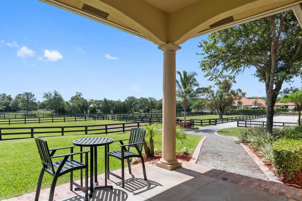 PALM BEACH POINT - Residential