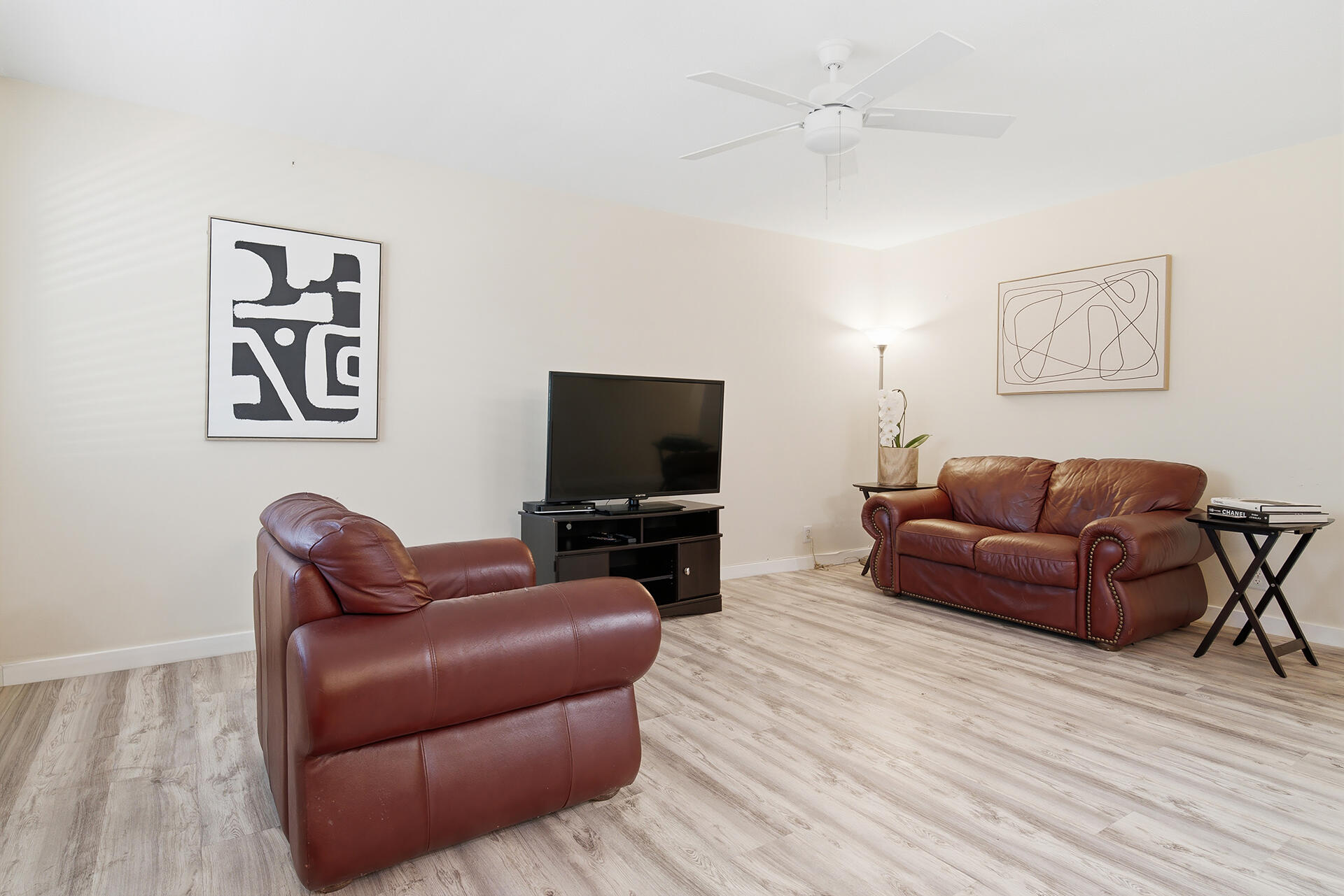 NORWICH CONDO - Residential Lease