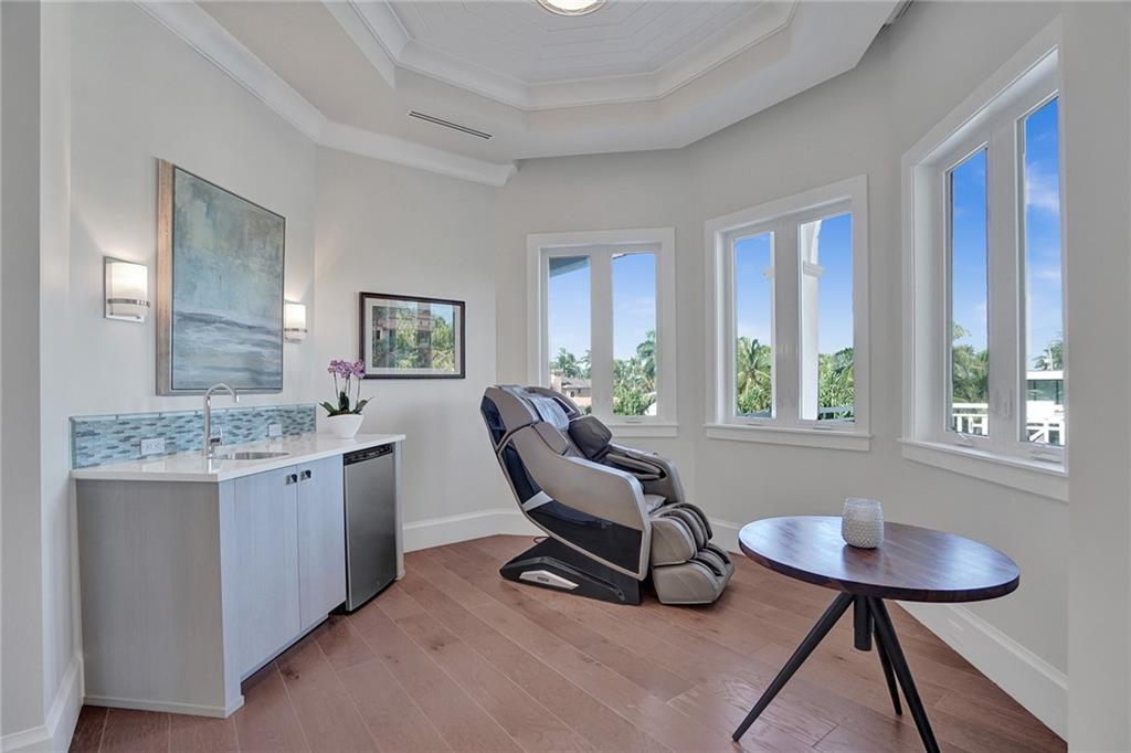 Gould Island 15-62 B - Residential