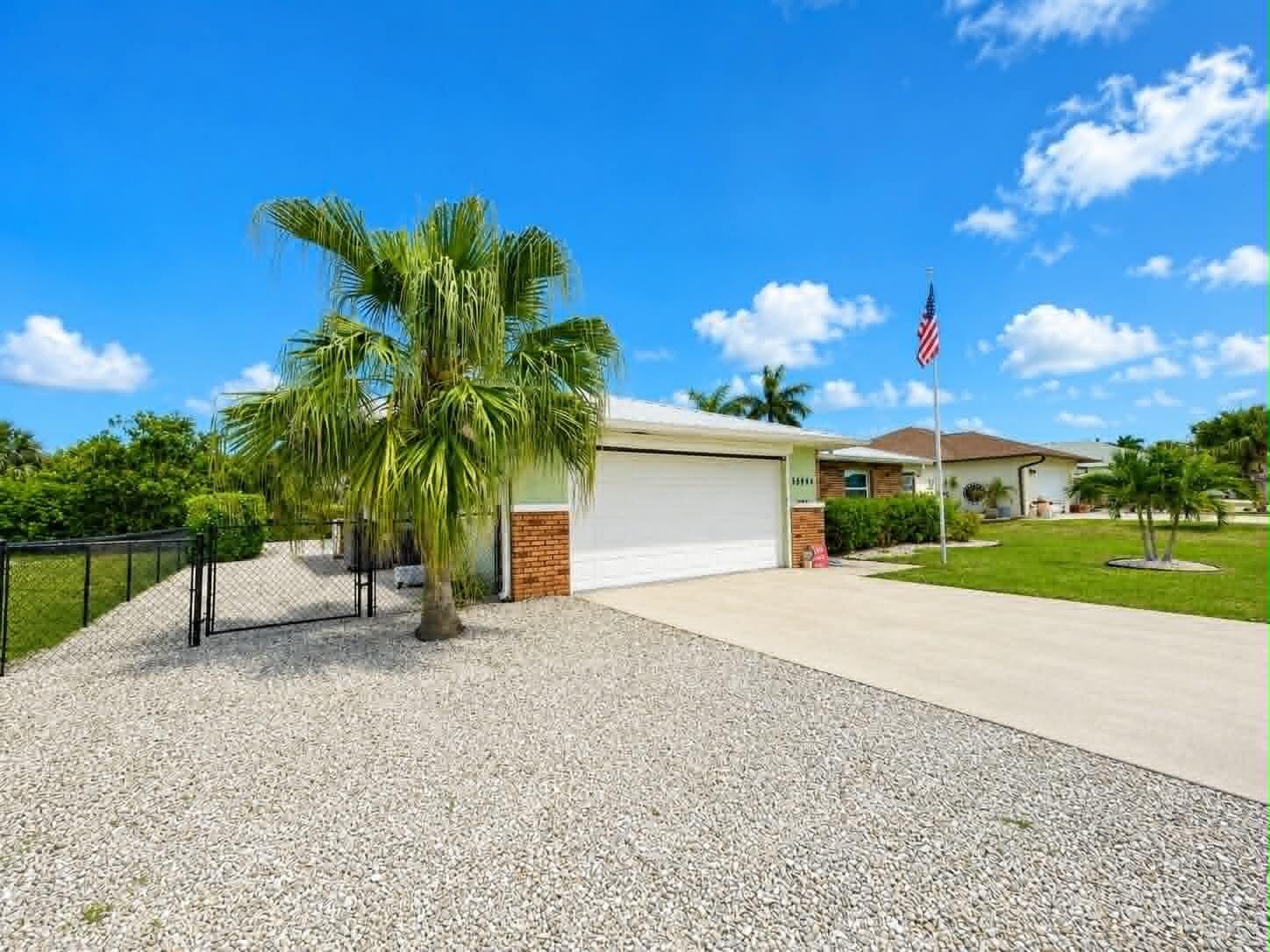 EAGLE'S NEST - Residential