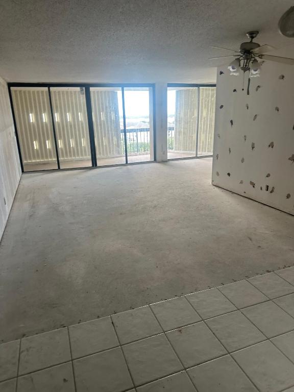 LANDS OF THE PRESIDENT CONDO 7 - Residential