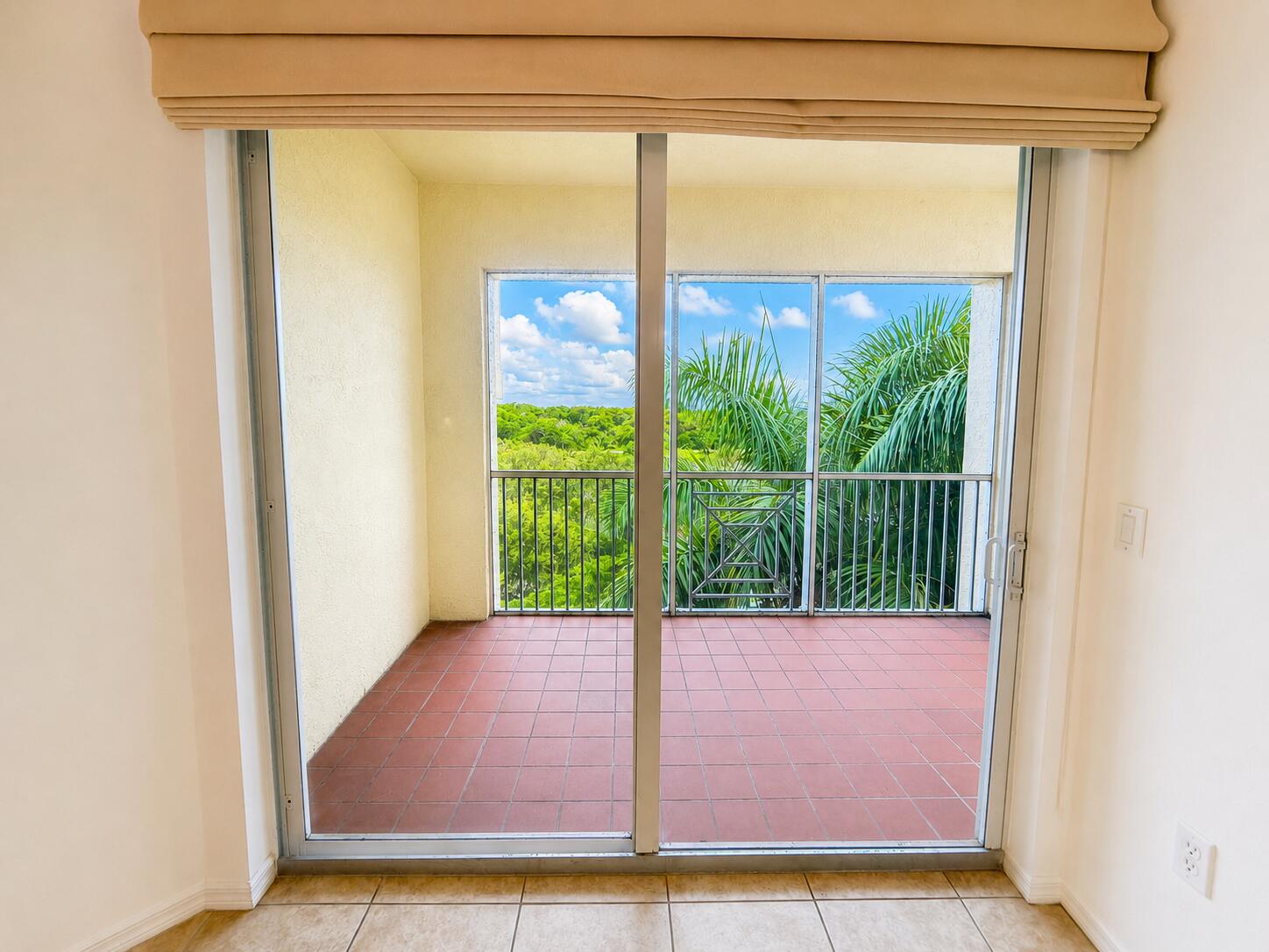 ROYAL POINT AT PALM AIRE - Residential Lease