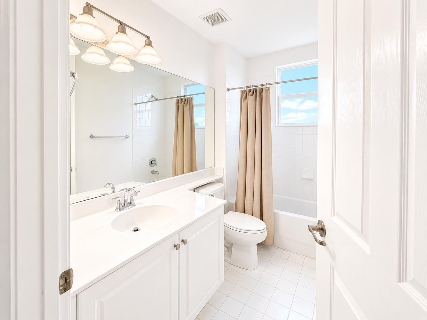 ROYAL POINT AT PALM AIRE - Residential Lease