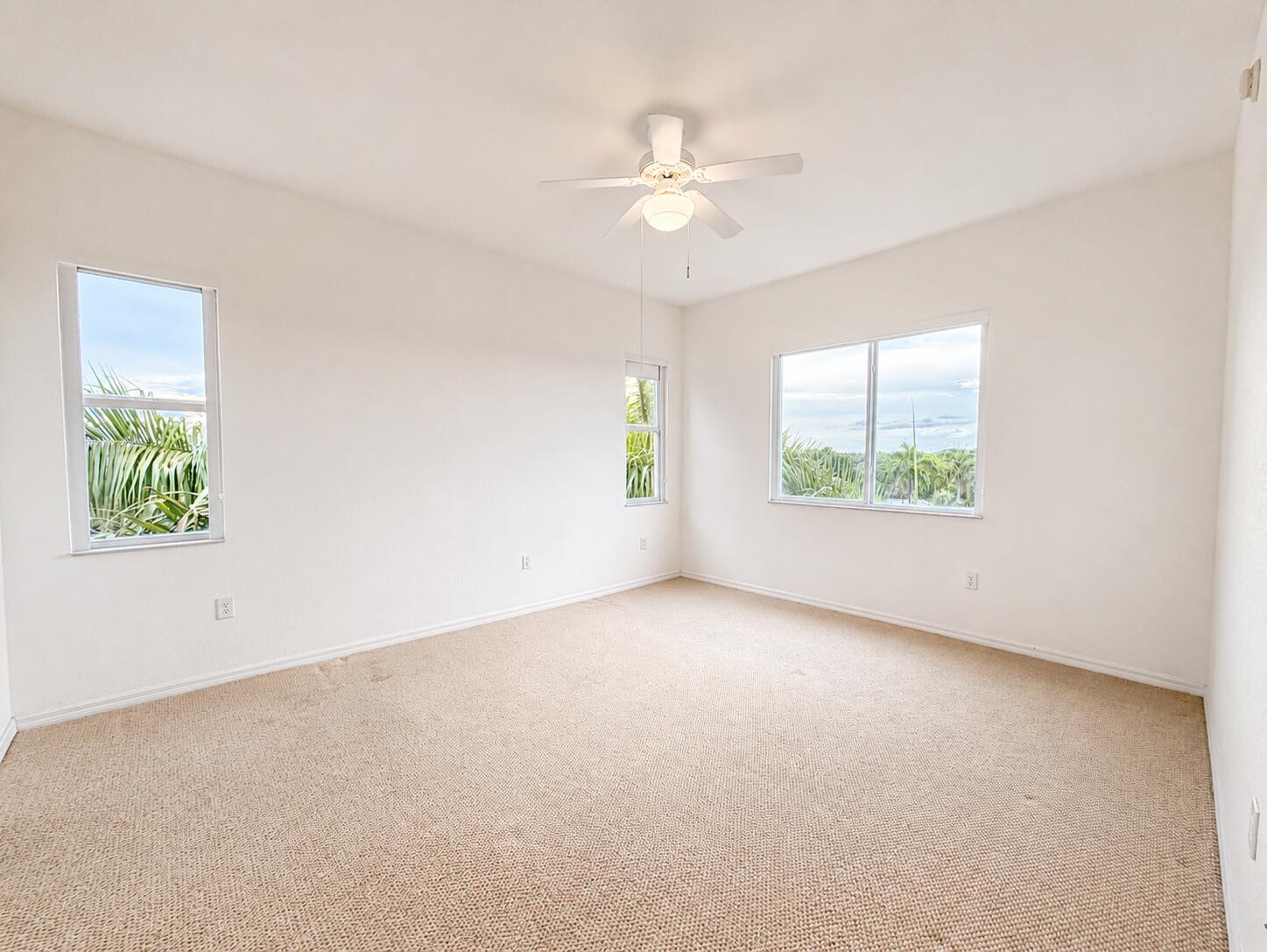 ROYAL POINT AT PALM AIRE - Residential Lease