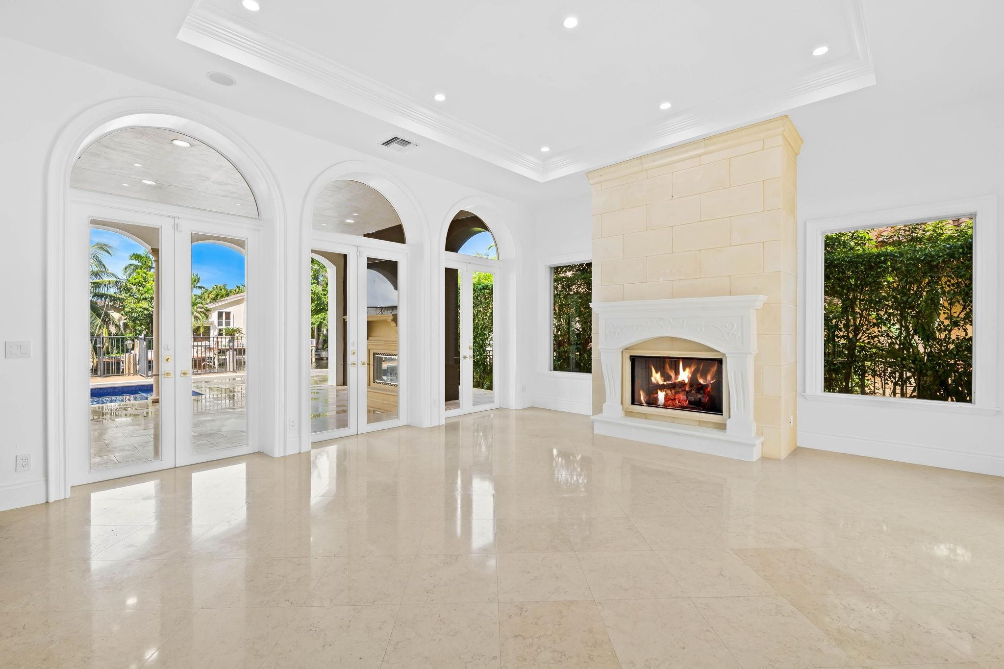Tropic Isle - Residential