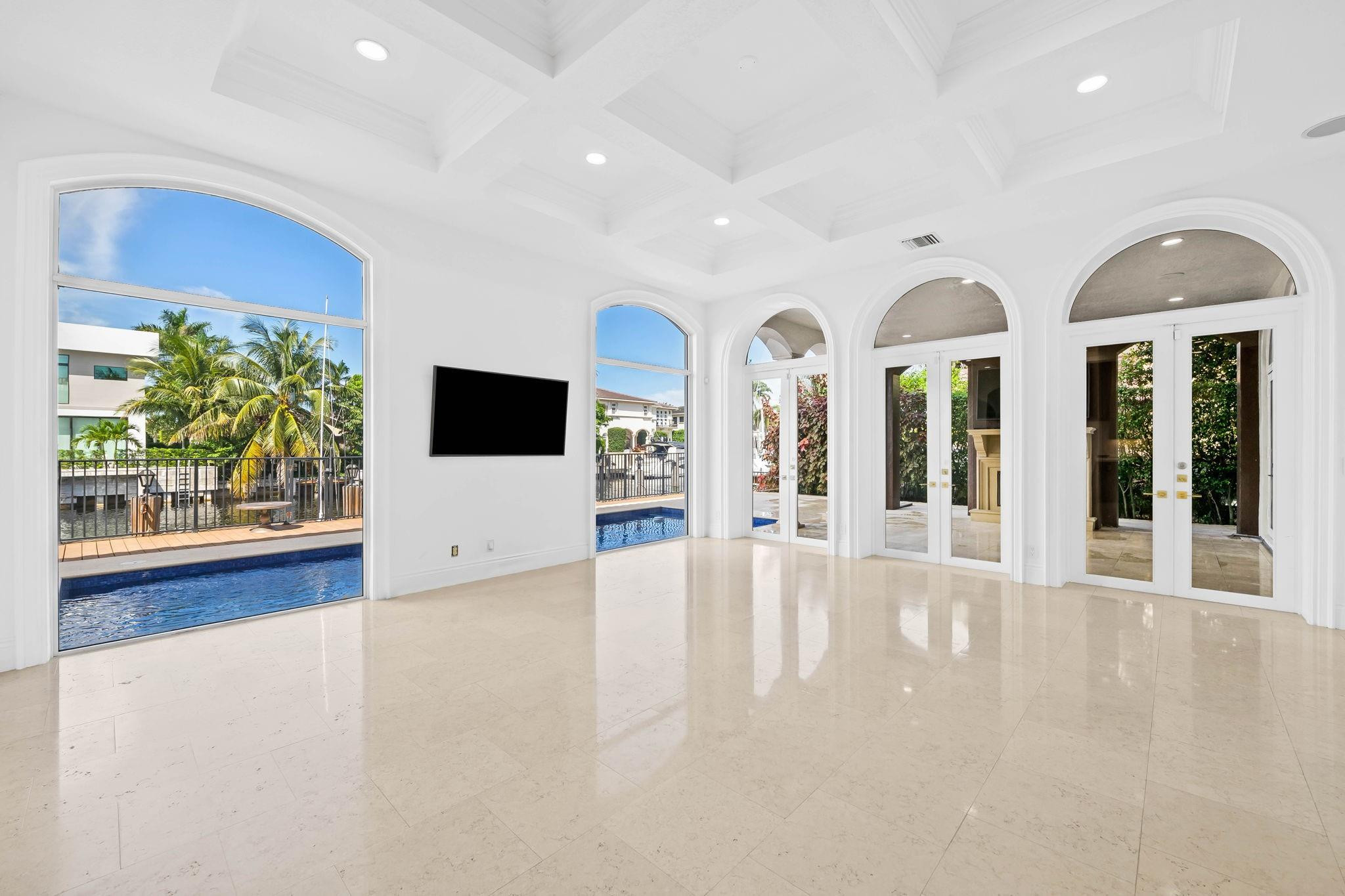 Tropic Isle - Residential