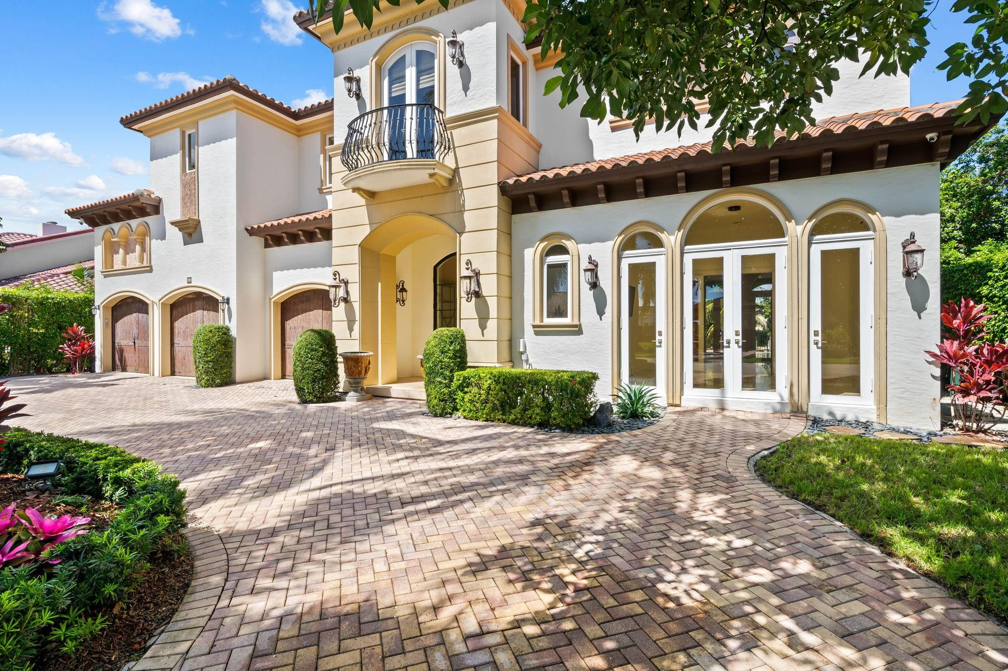 Tropic Isle - Residential