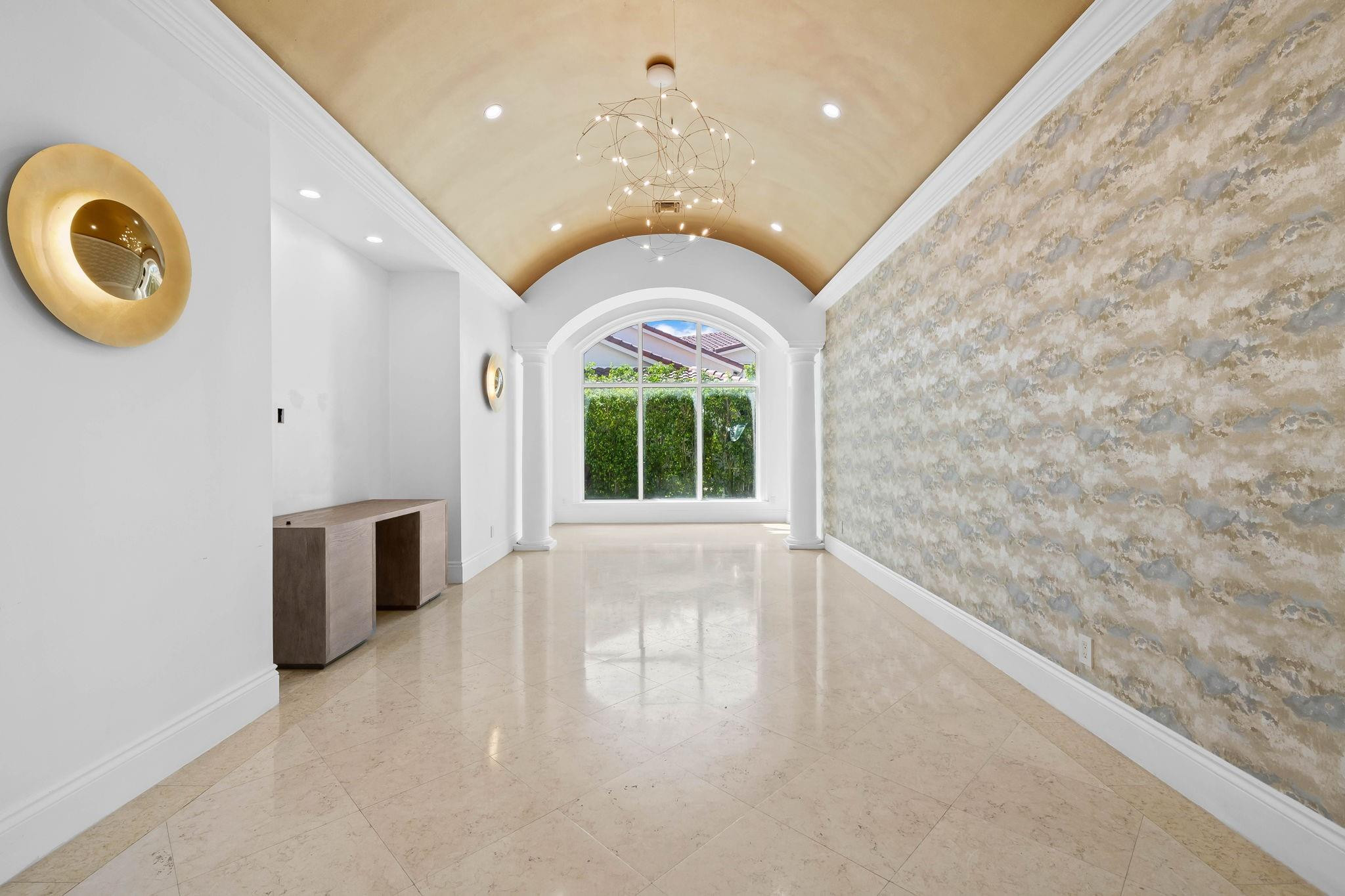 Tropic Isle - Residential
