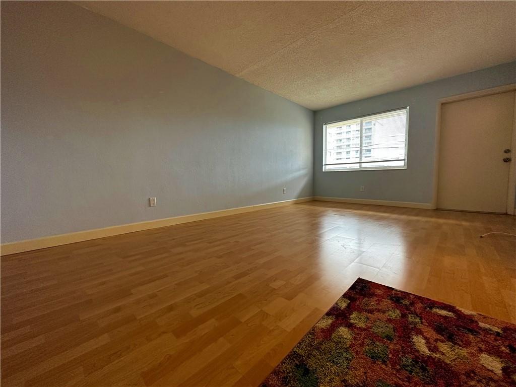 HYACINTH HOUSE CONDO - Residential