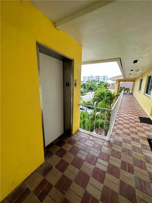 HYACINTH HOUSE CONDO - Residential