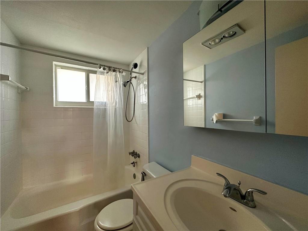 HYACINTH HOUSE CONDO - Residential