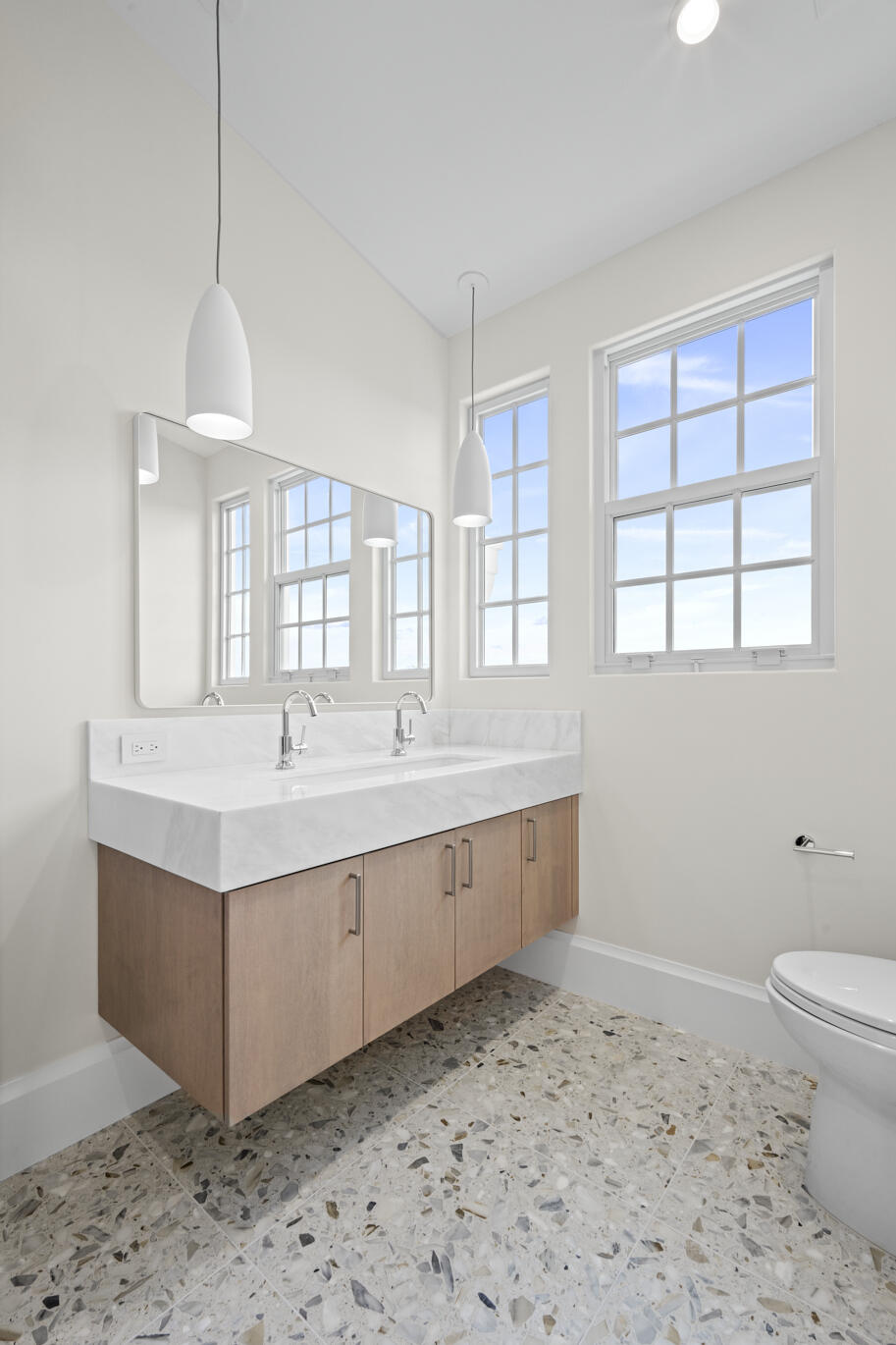 DELRAY BEACH ESPLANADE - Residential