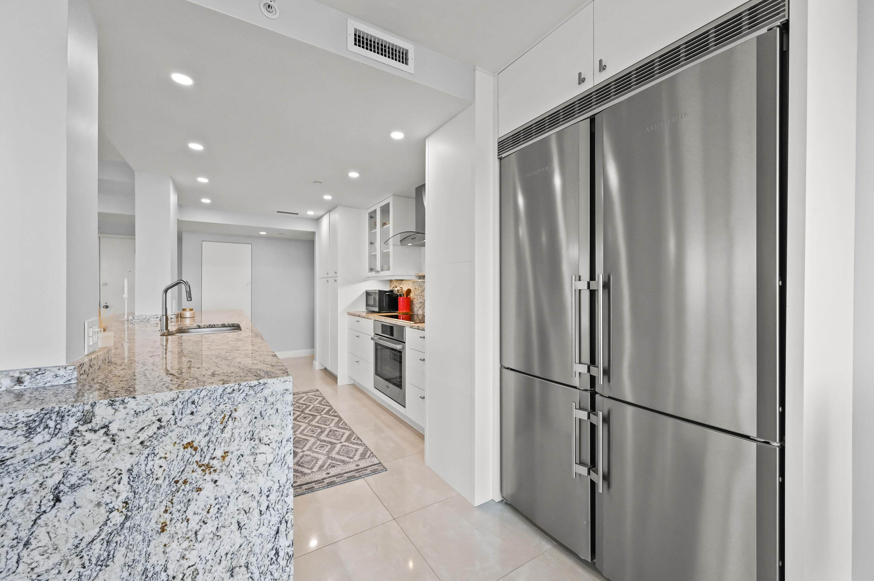 MARTINIQUE 2 CONDO - Residential Lease