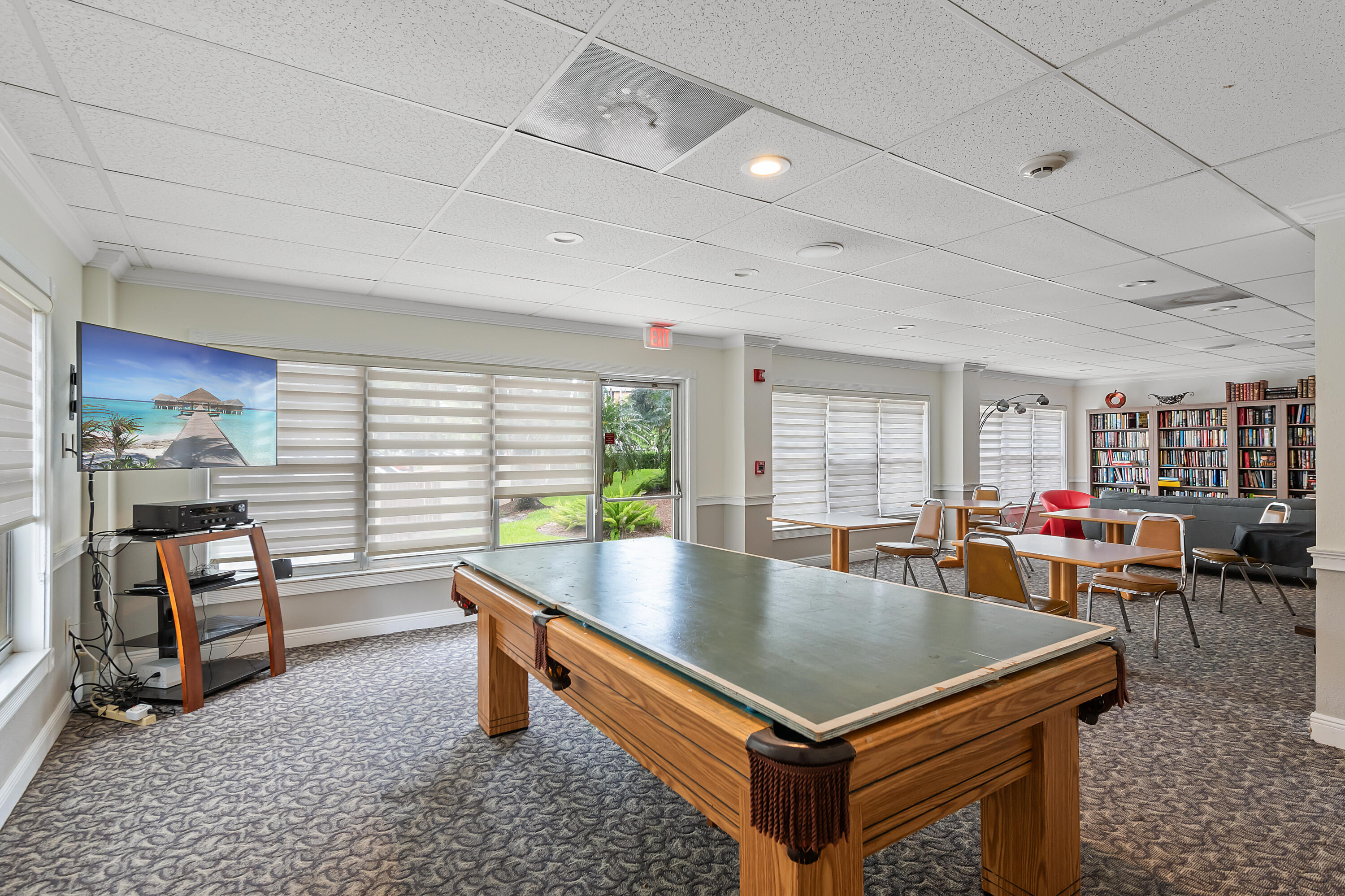 COUNTRY CLUB TOWER OF CORAL - Residential