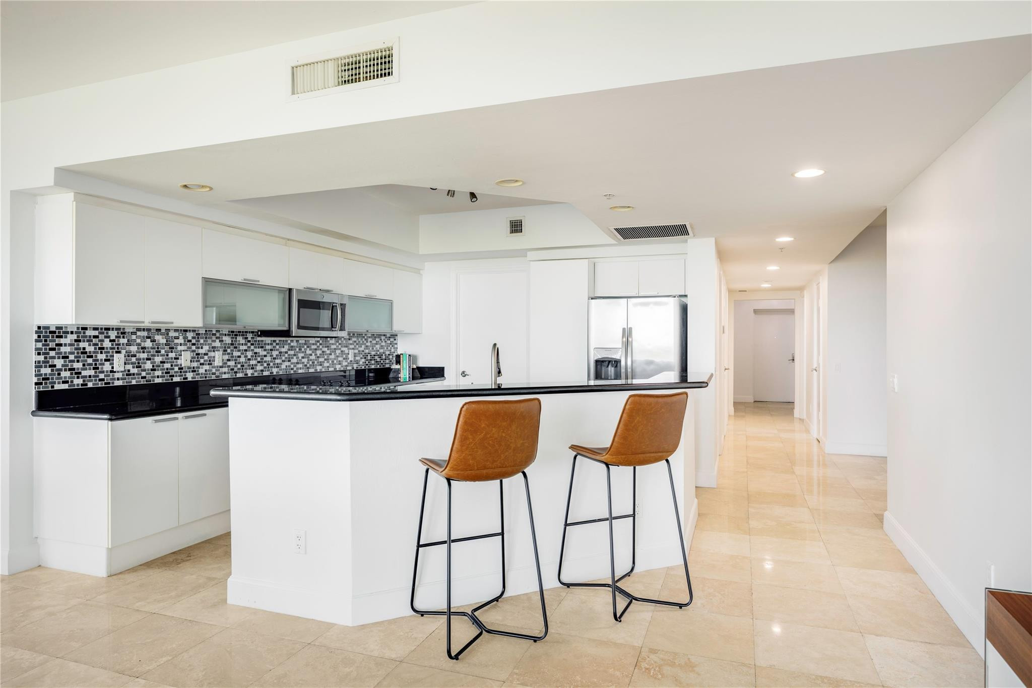 THE OAKS I CONDO - Residential