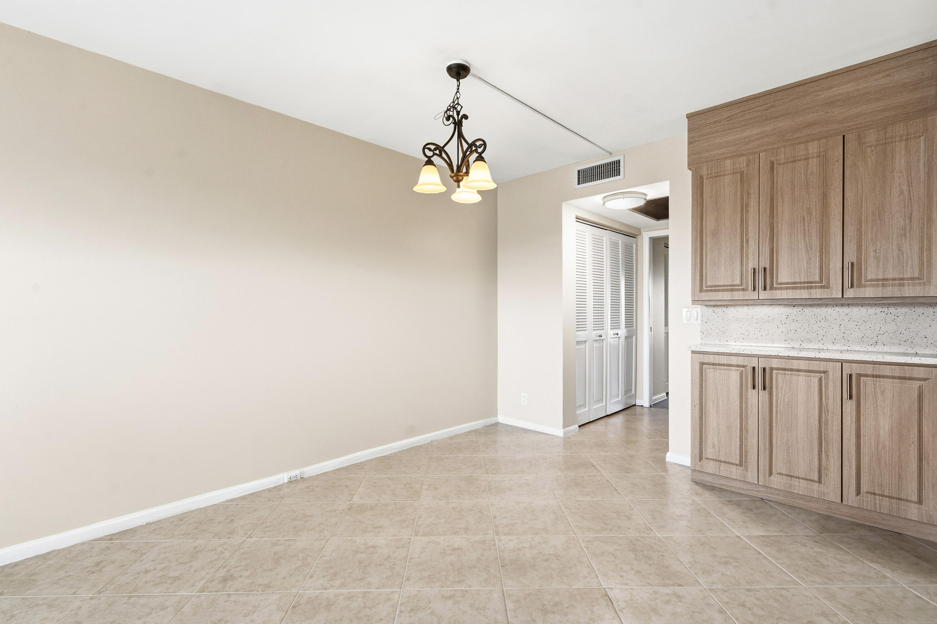 YARMOUTH AT CENTURY VILLAGE CONDO - Residential