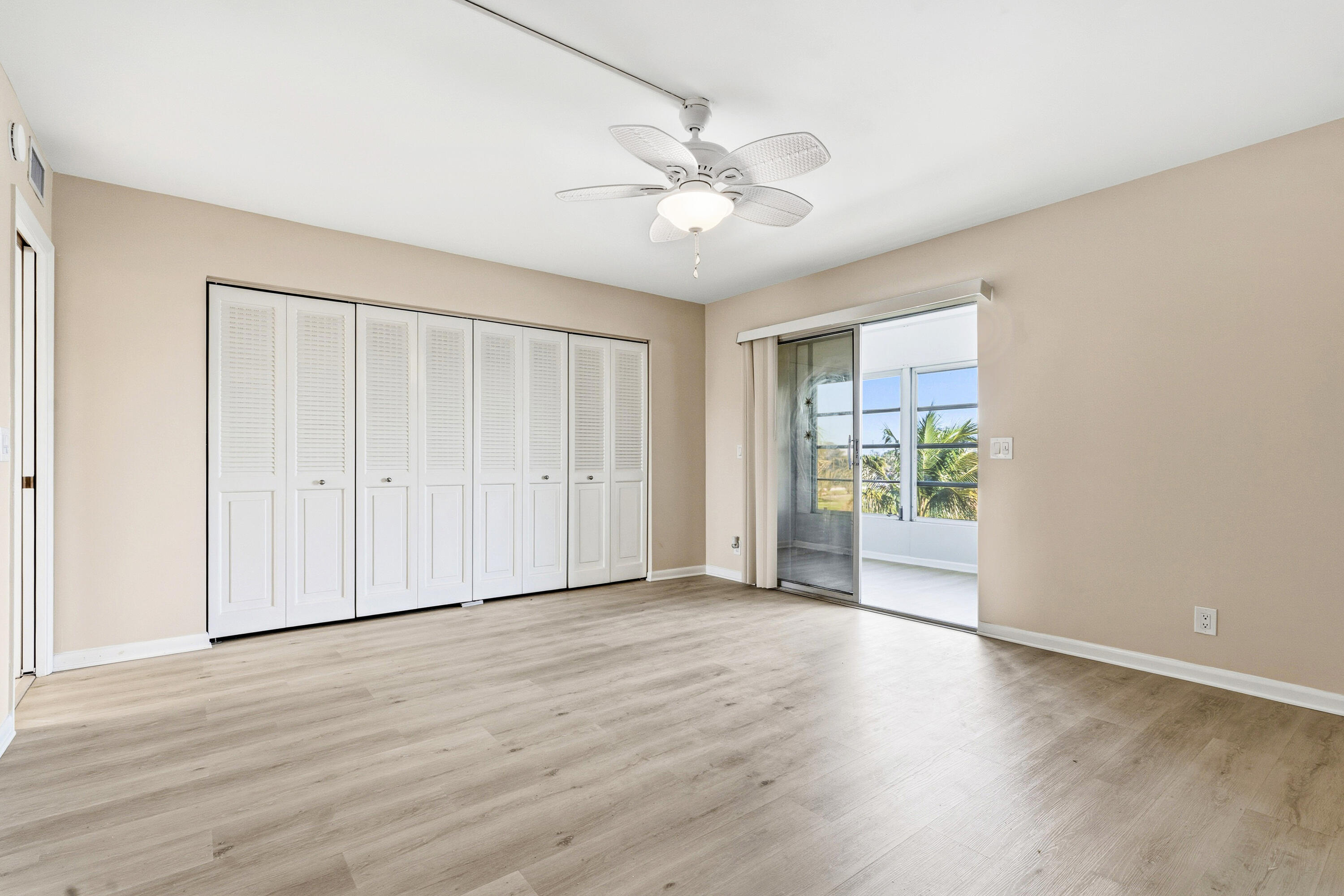 YARMOUTH AT CENTURY VILLAGE CONDO - Residential