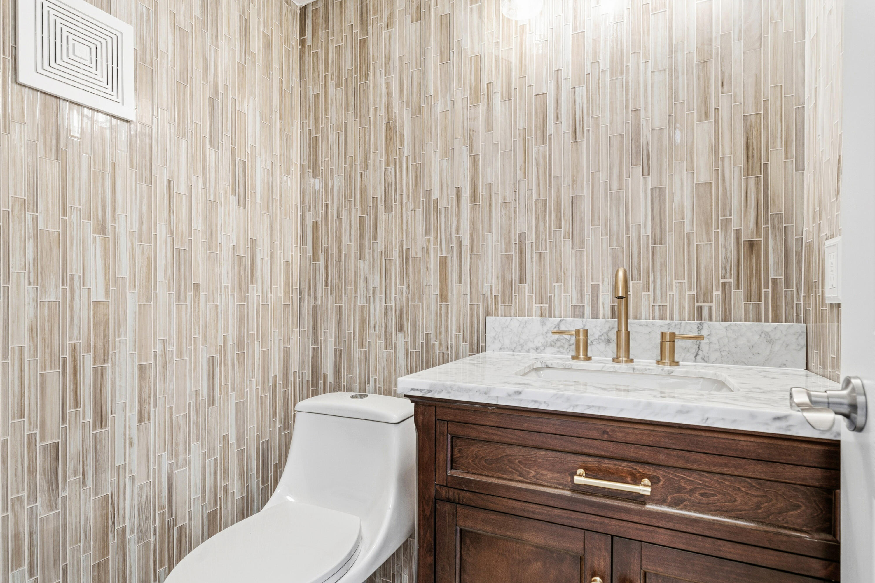 YARMOUTH AT CENTURY VILLAGE CONDO - Residential