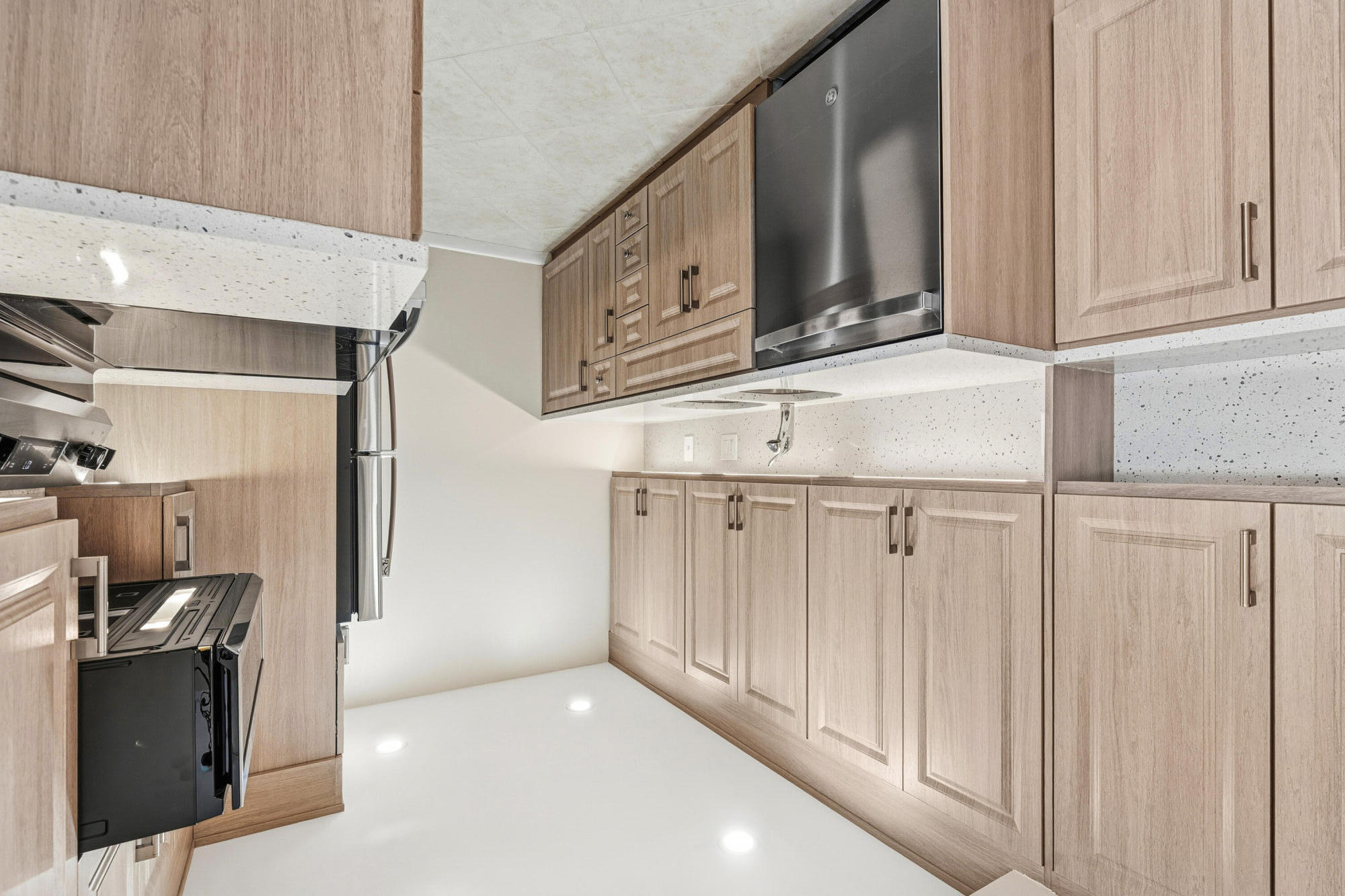 YARMOUTH AT CENTURY VILLAGE CONDO - Residential