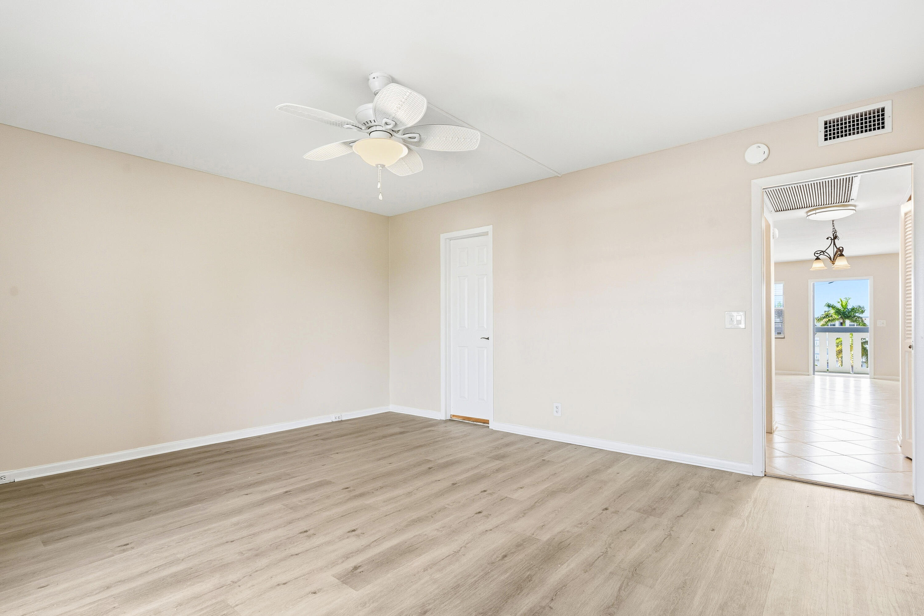 YARMOUTH AT CENTURY VILLAGE CONDO - Residential
