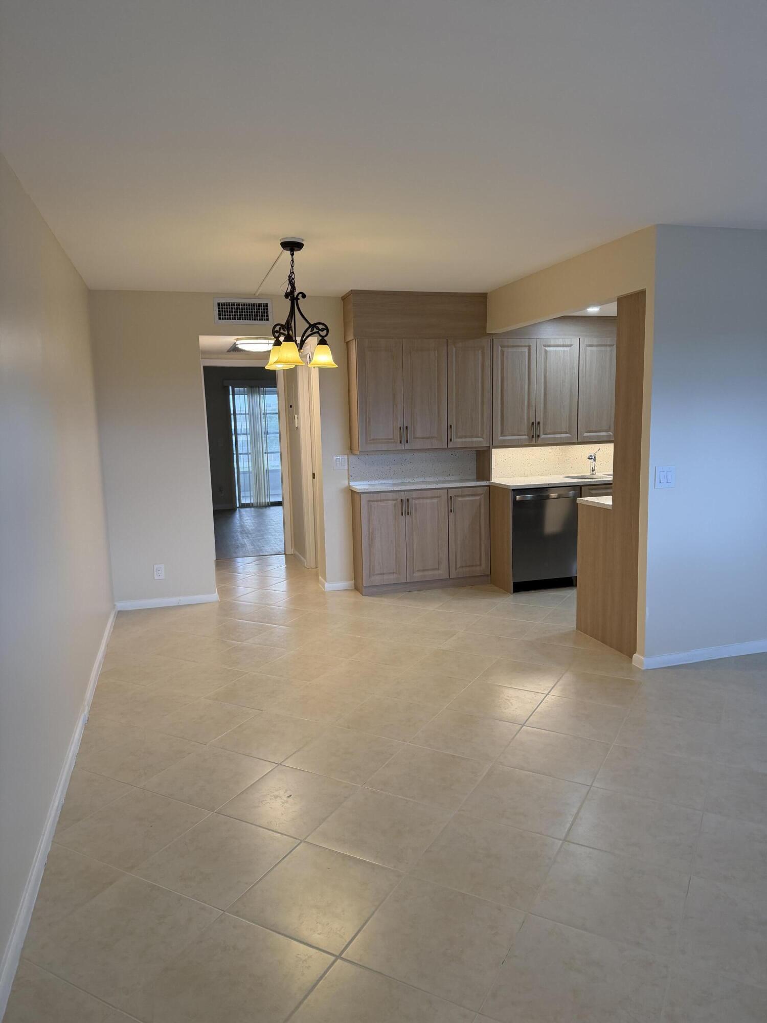 YARMOUTH AT CENTURY VILLAGE CONDO - Residential