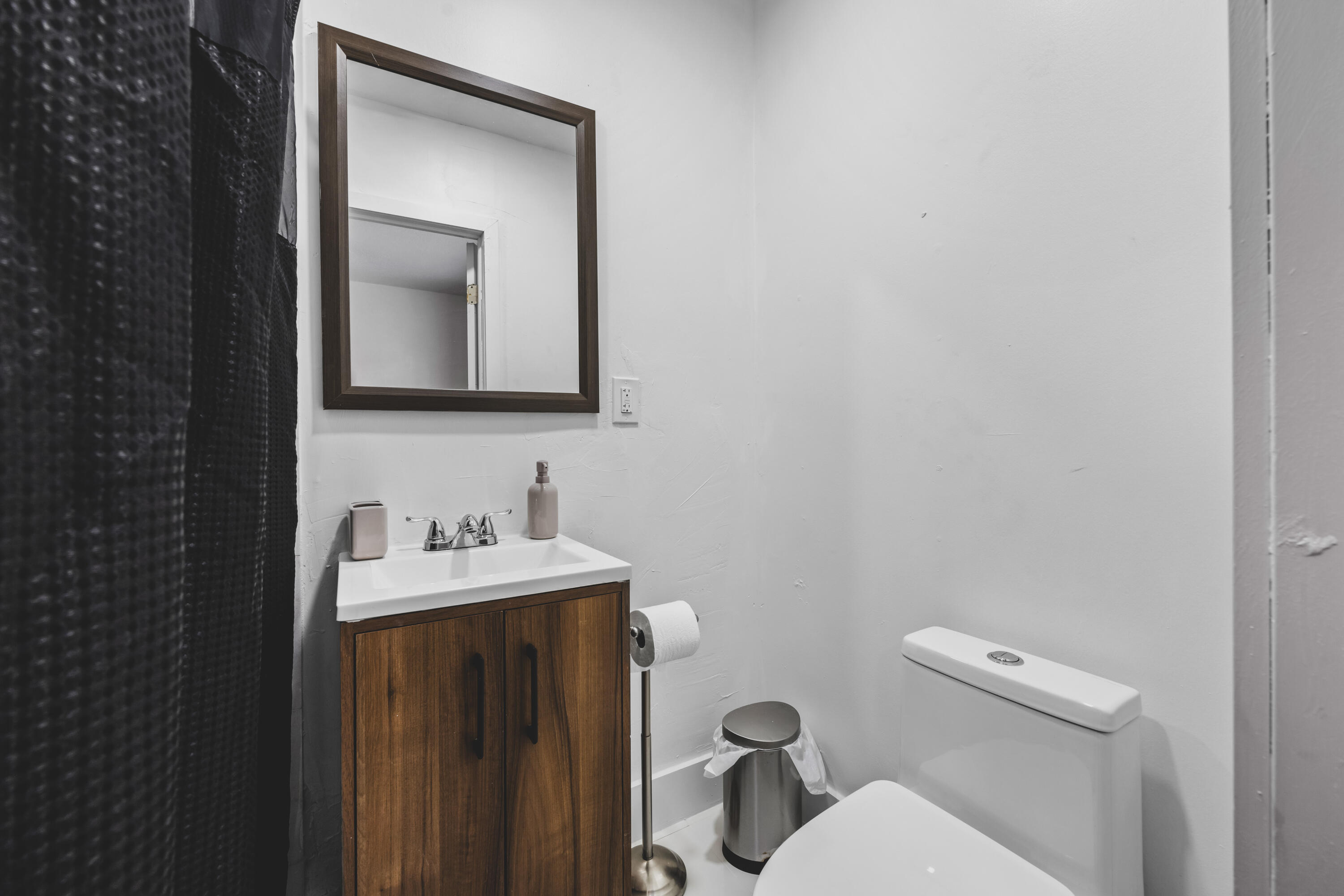POINSETTA PARK - Residential Lease