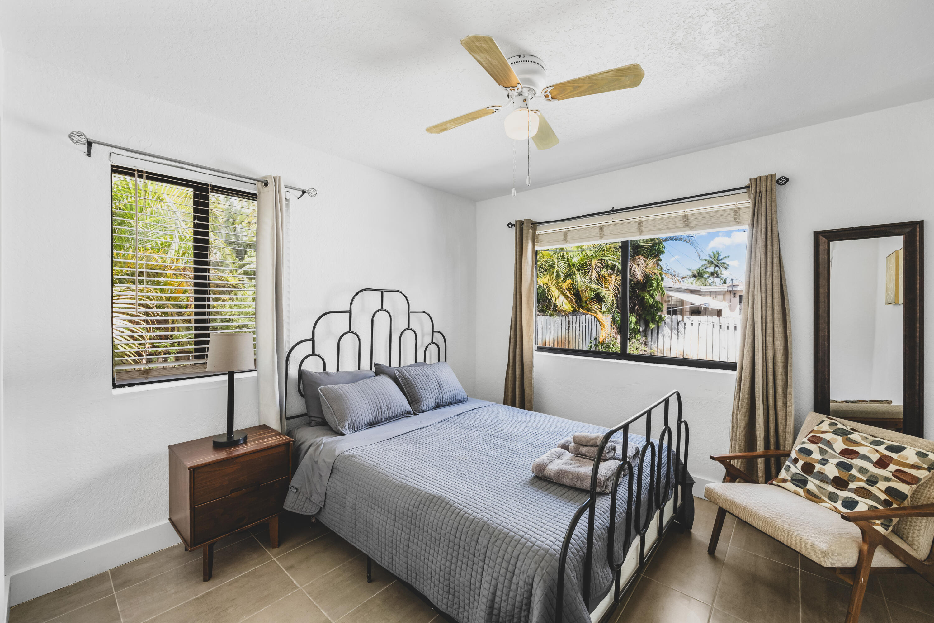 POINSETTA PARK - Residential Lease