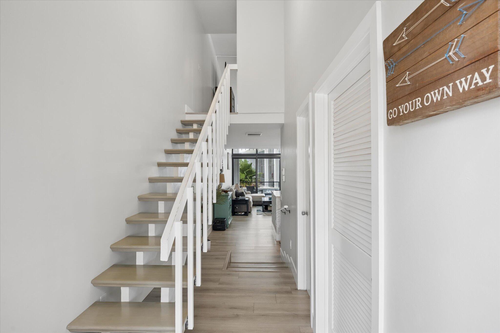MAYFAIR HOUSE CONDO - Residential